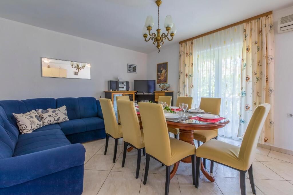 Apartments Panos 101472-A2