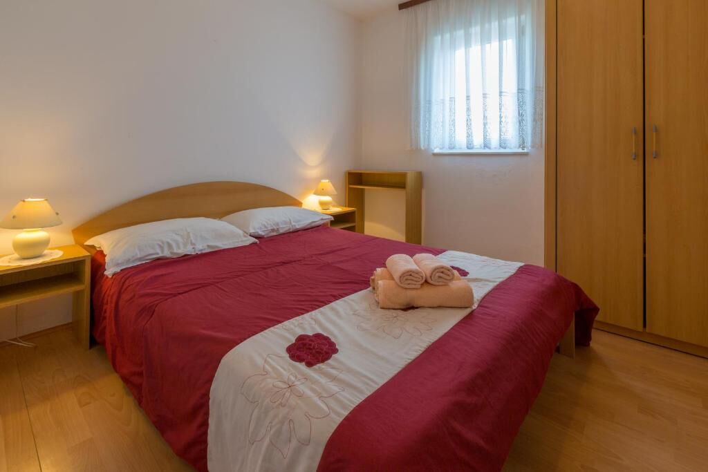 Apartments Panos 101472-A2