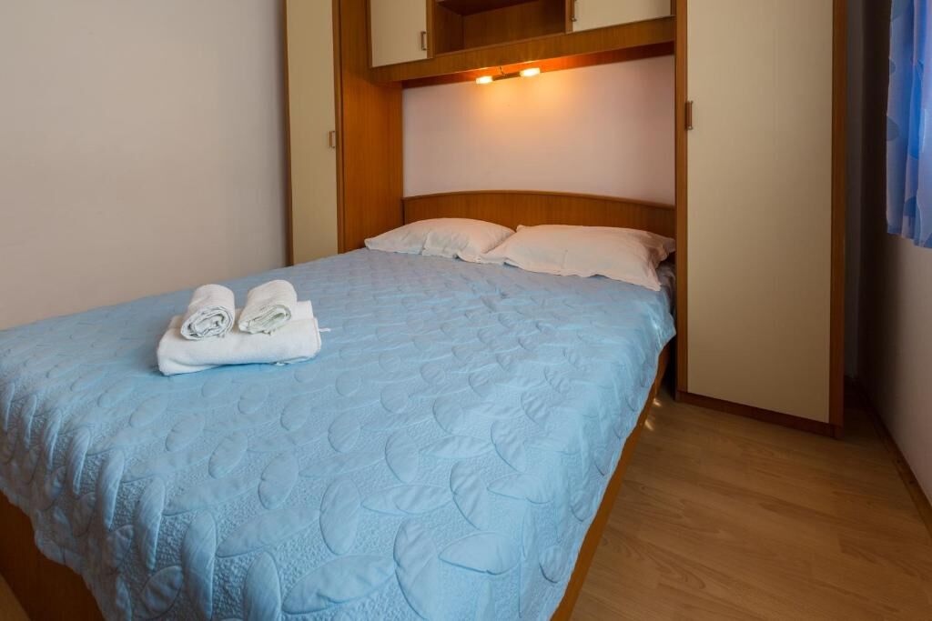 Apartments Panos 101472-A2