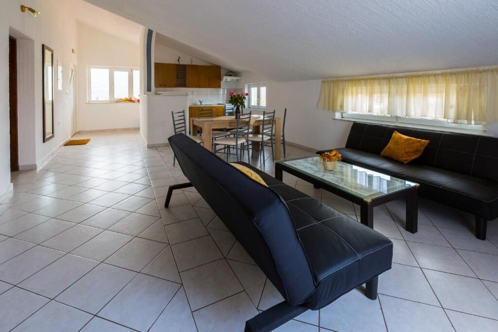 Apartments Panos 101472-A3