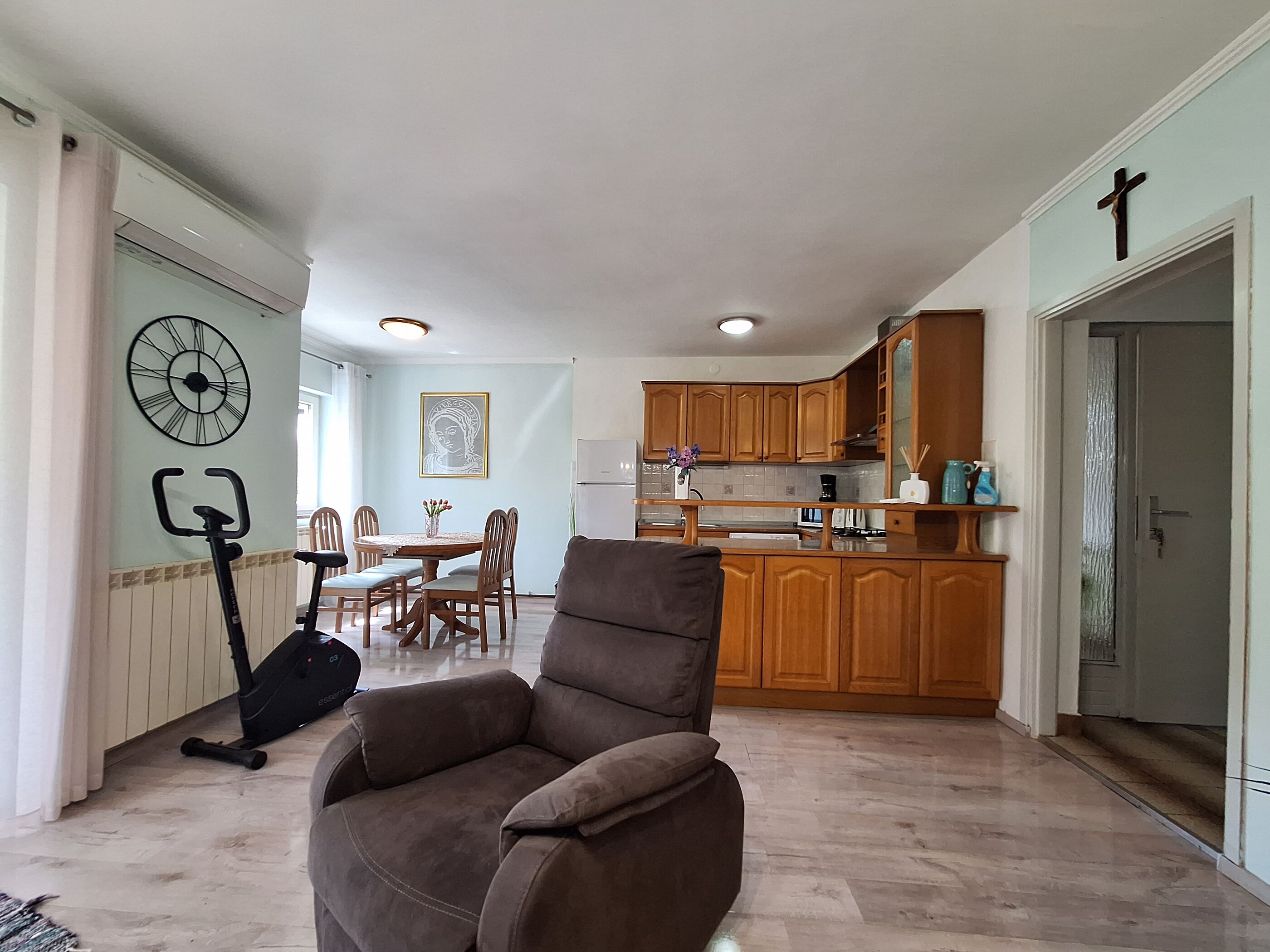 Apartments Panos 101472-A4