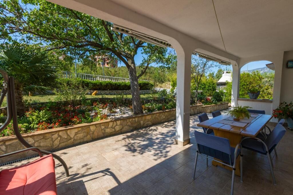 Apartments Panos 101472-A4