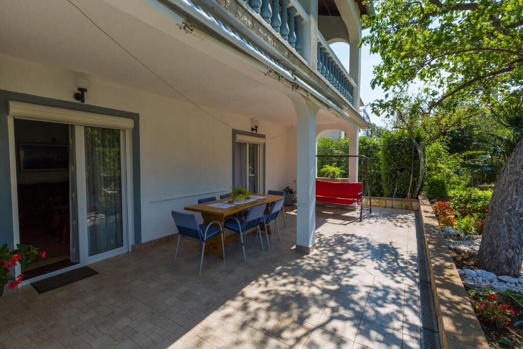 Apartments Panos 101472-A4