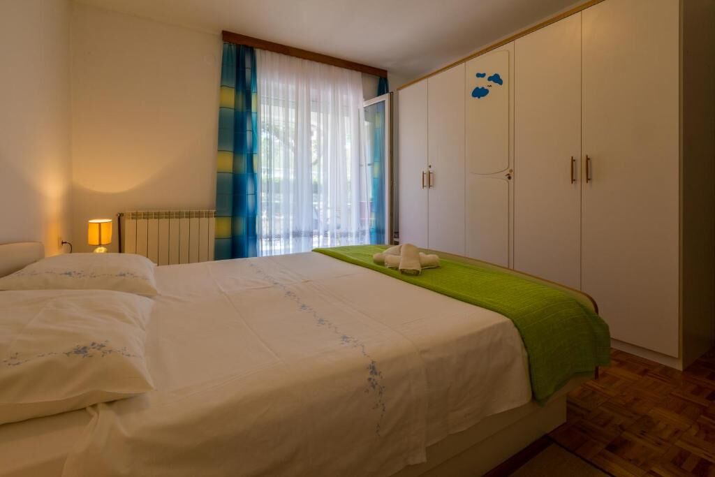 Apartments Panos 101472-A4