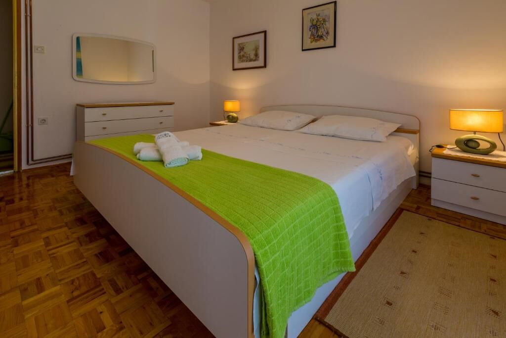 Apartments Panos 101472-A4