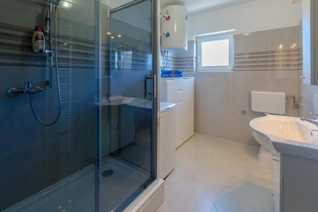Apartments Panos 101472-A4