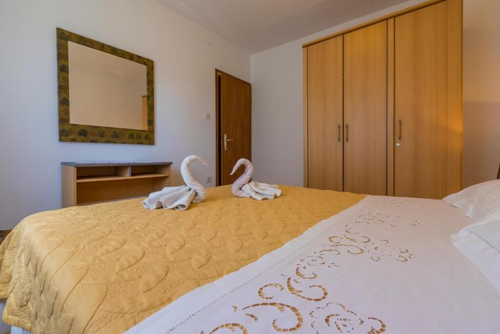 Apartments Panos 101472-A4