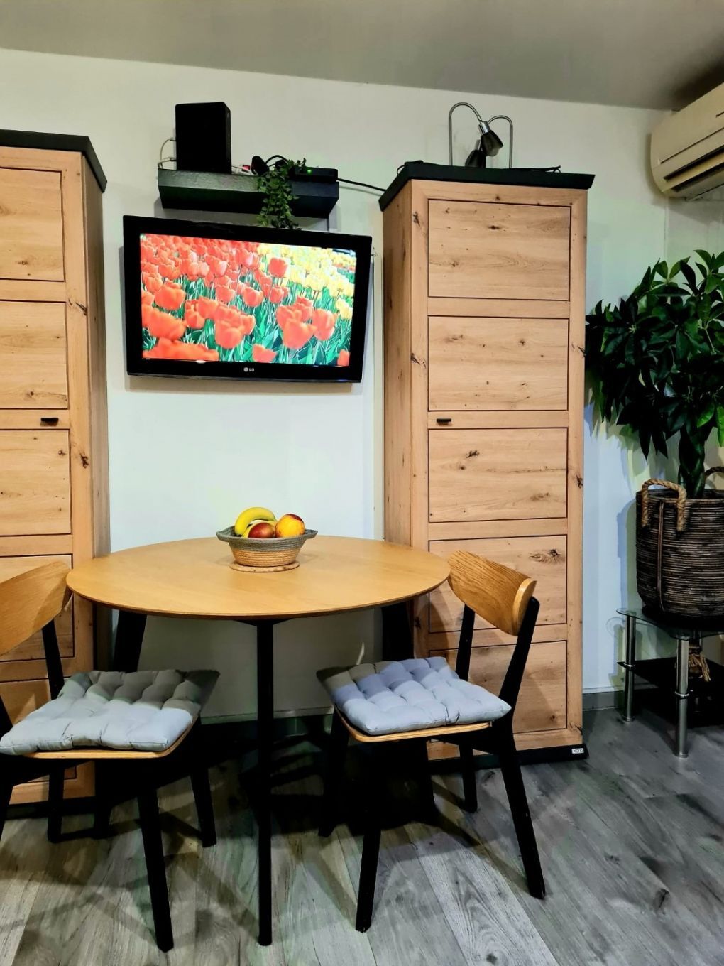 Apartment Lovely 11128-A1