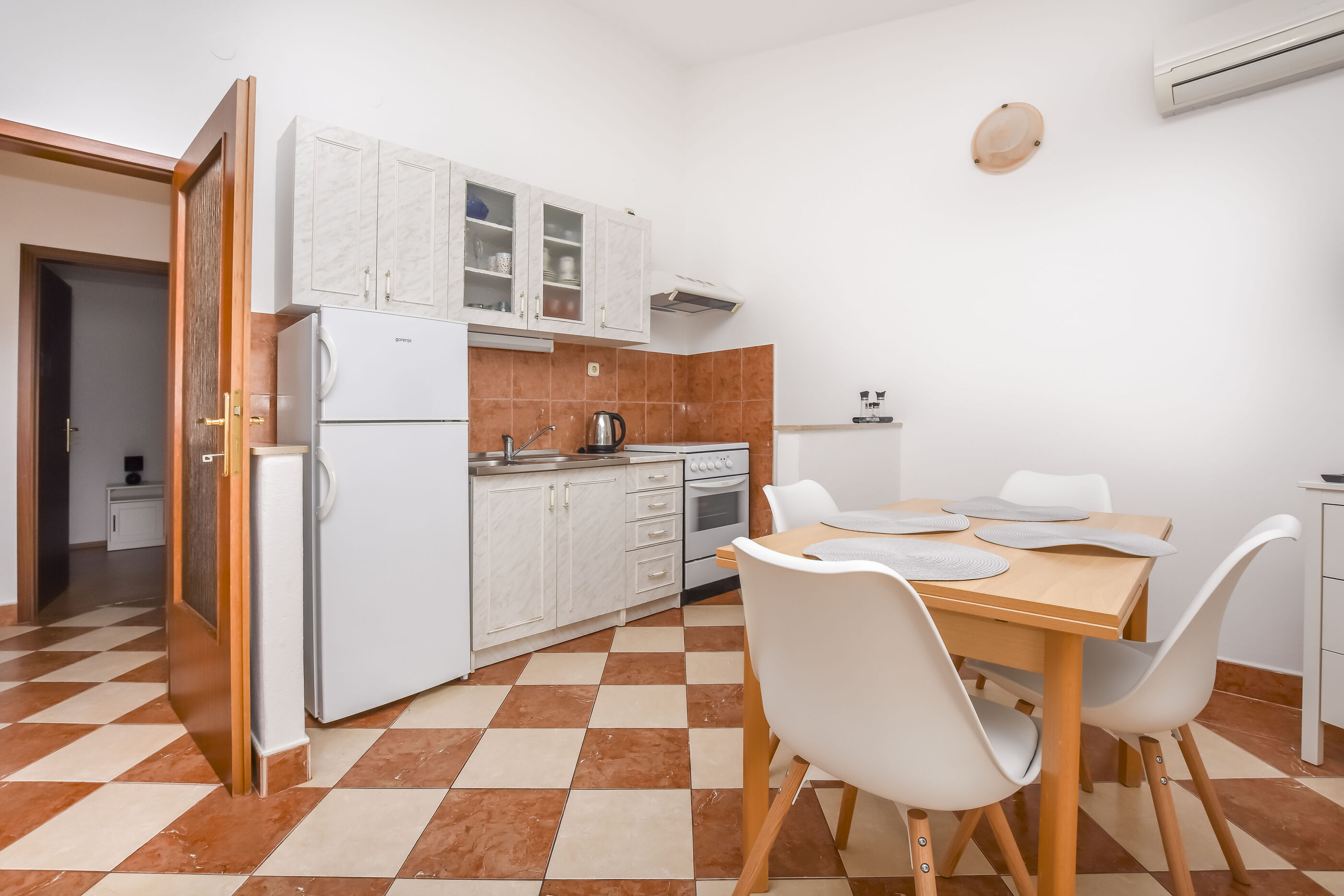 Apartments Josipa 113901-A1