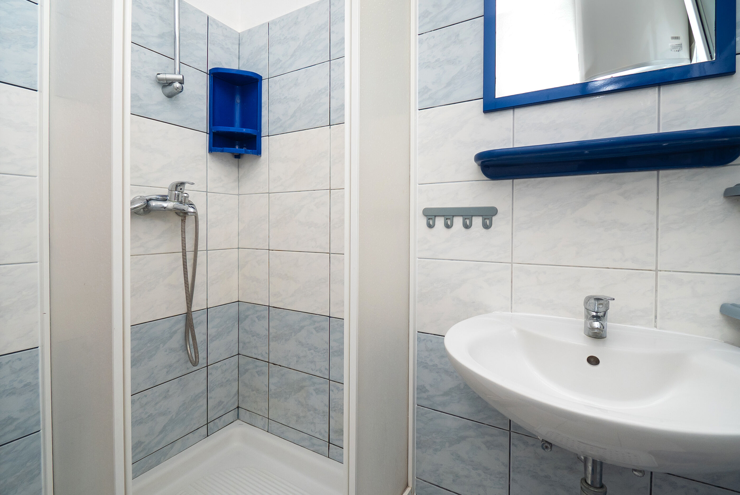 Apartments Hrvatić 21571-A1