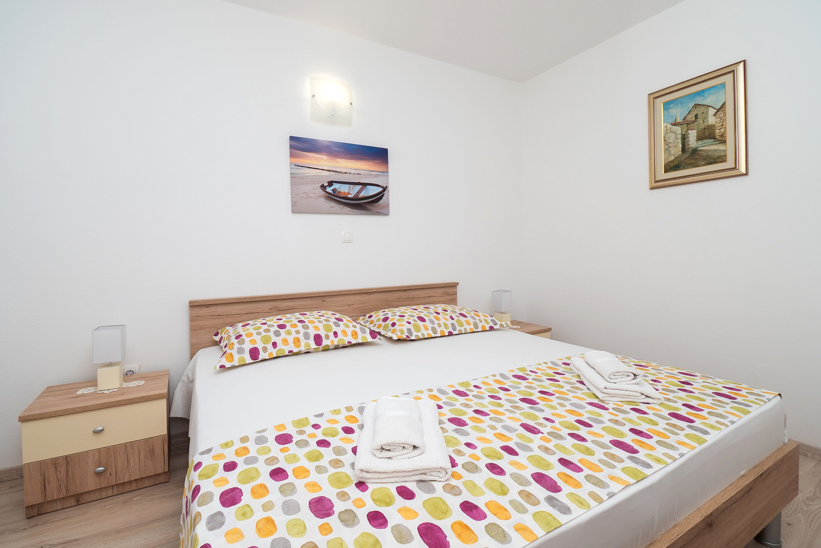 Apartments Hrvatić 21571-A1