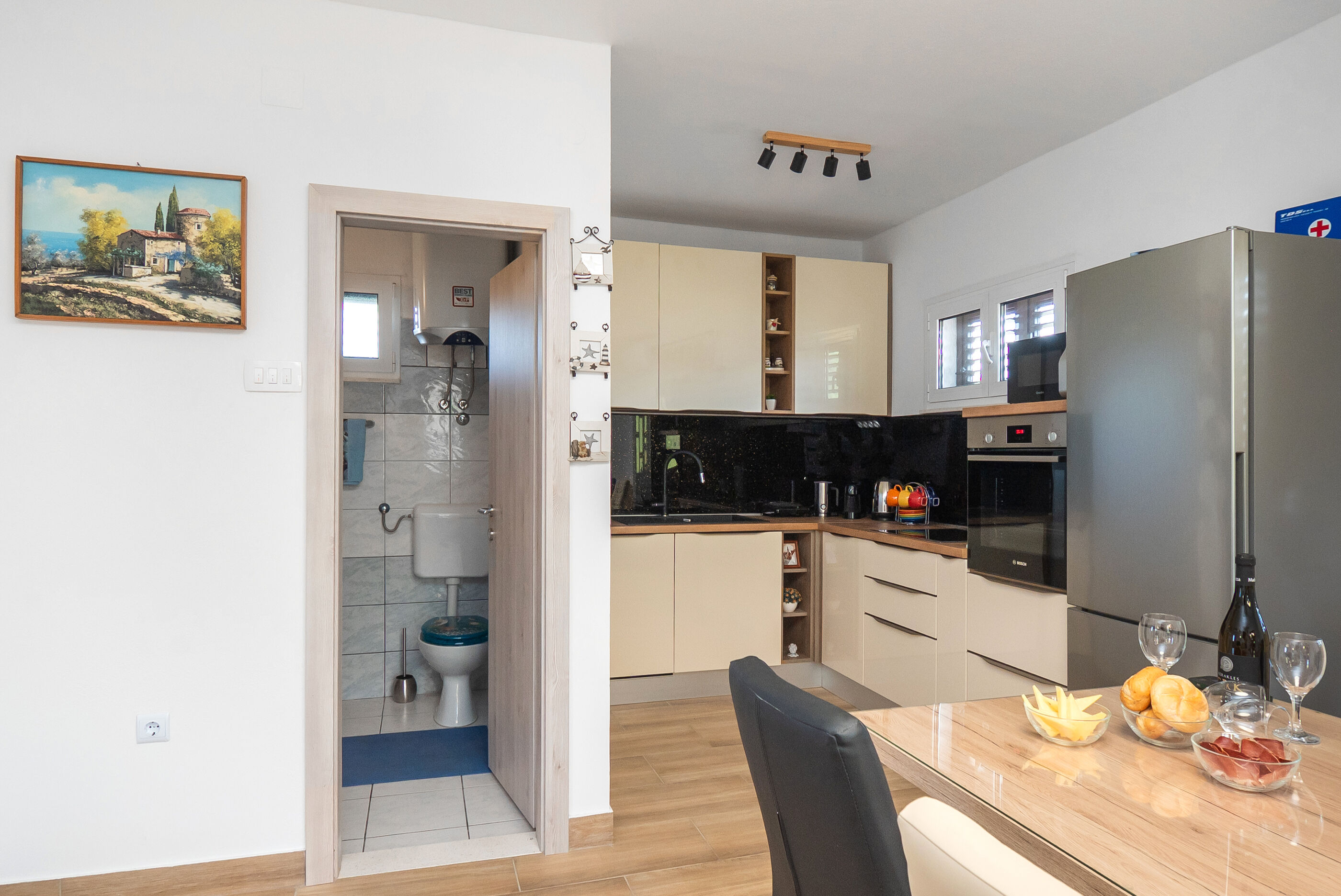 Apartments Hrvatić 21571-A1