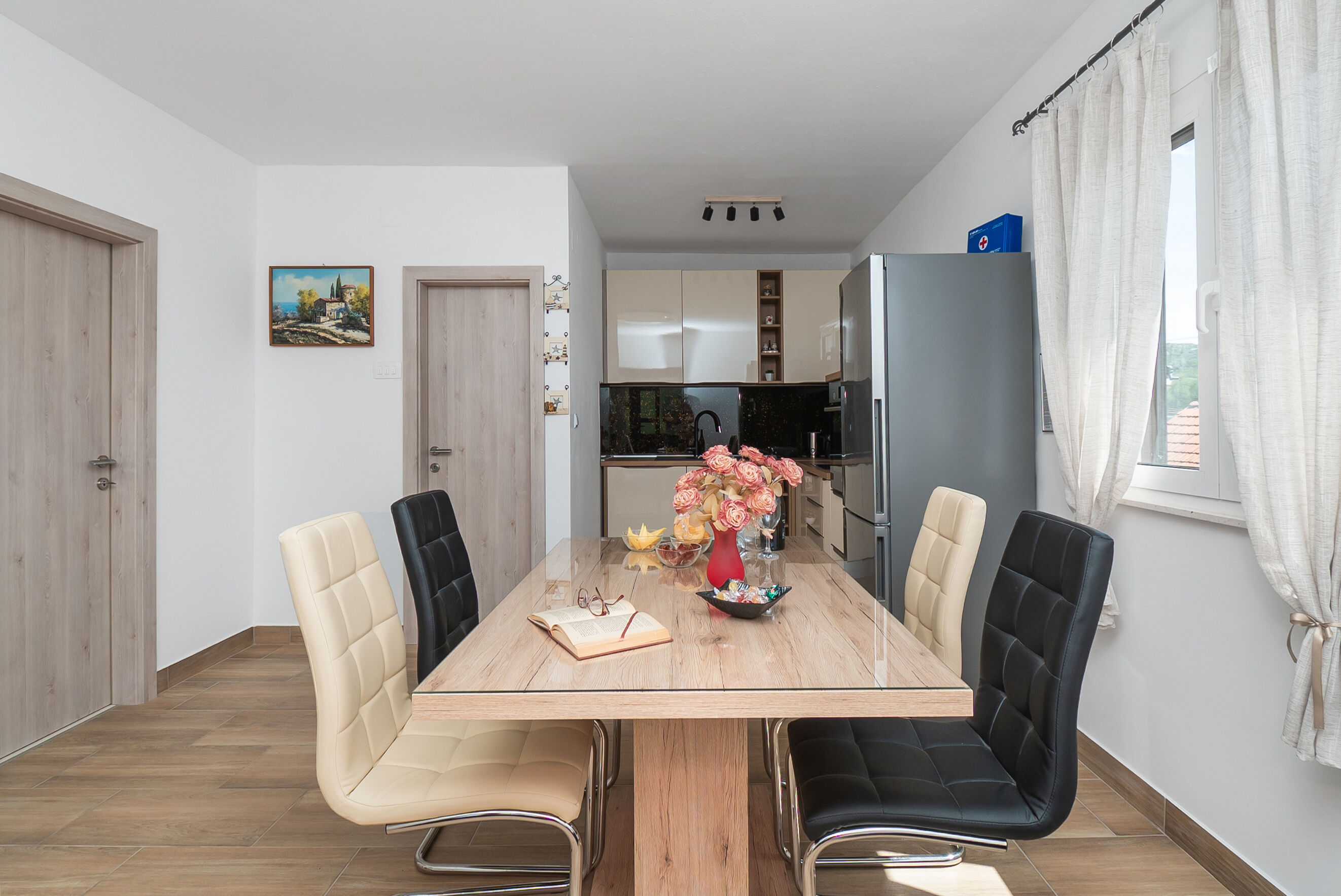 Apartments Hrvatić 21571-A1