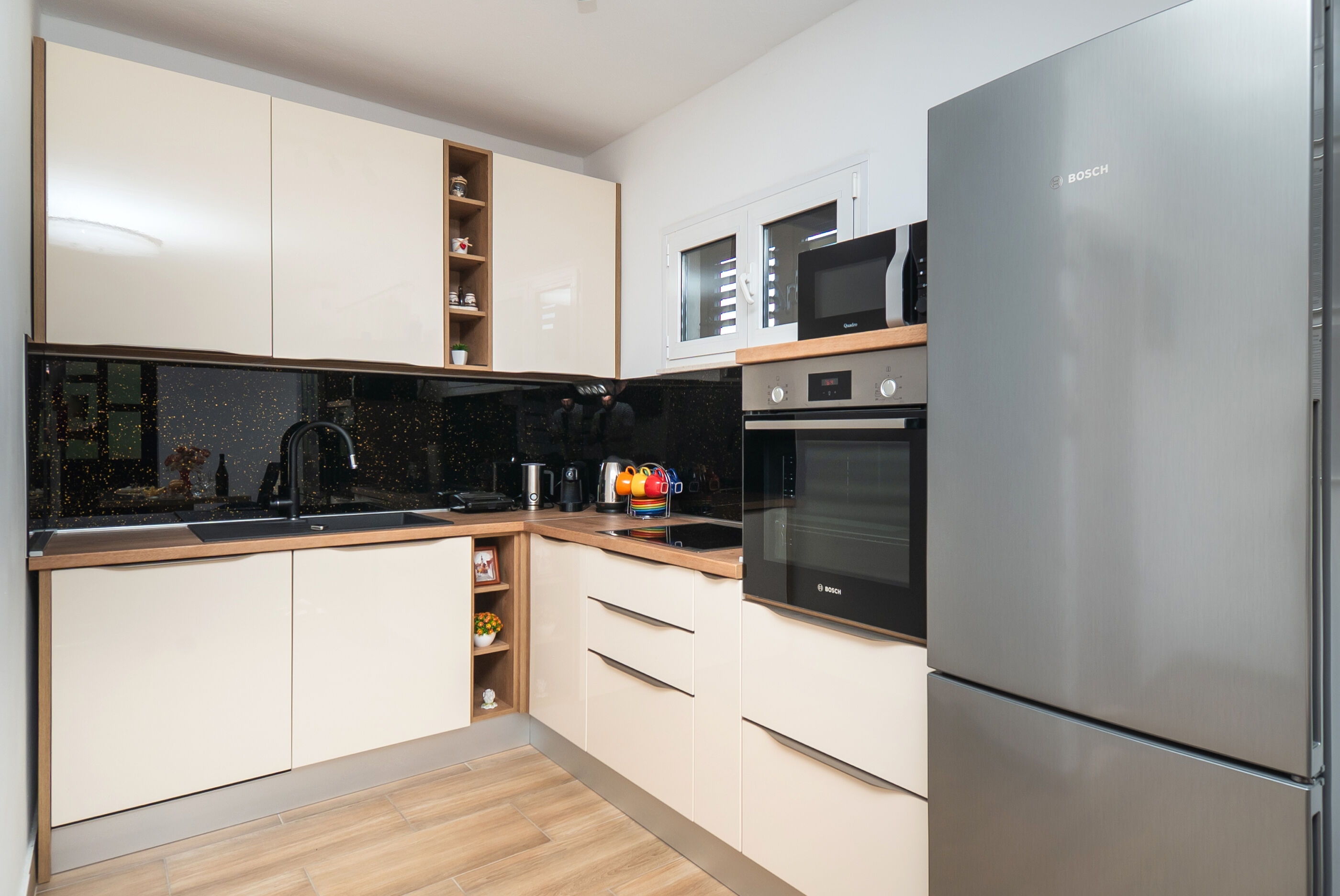 Apartments Hrvatić 21571-A1
