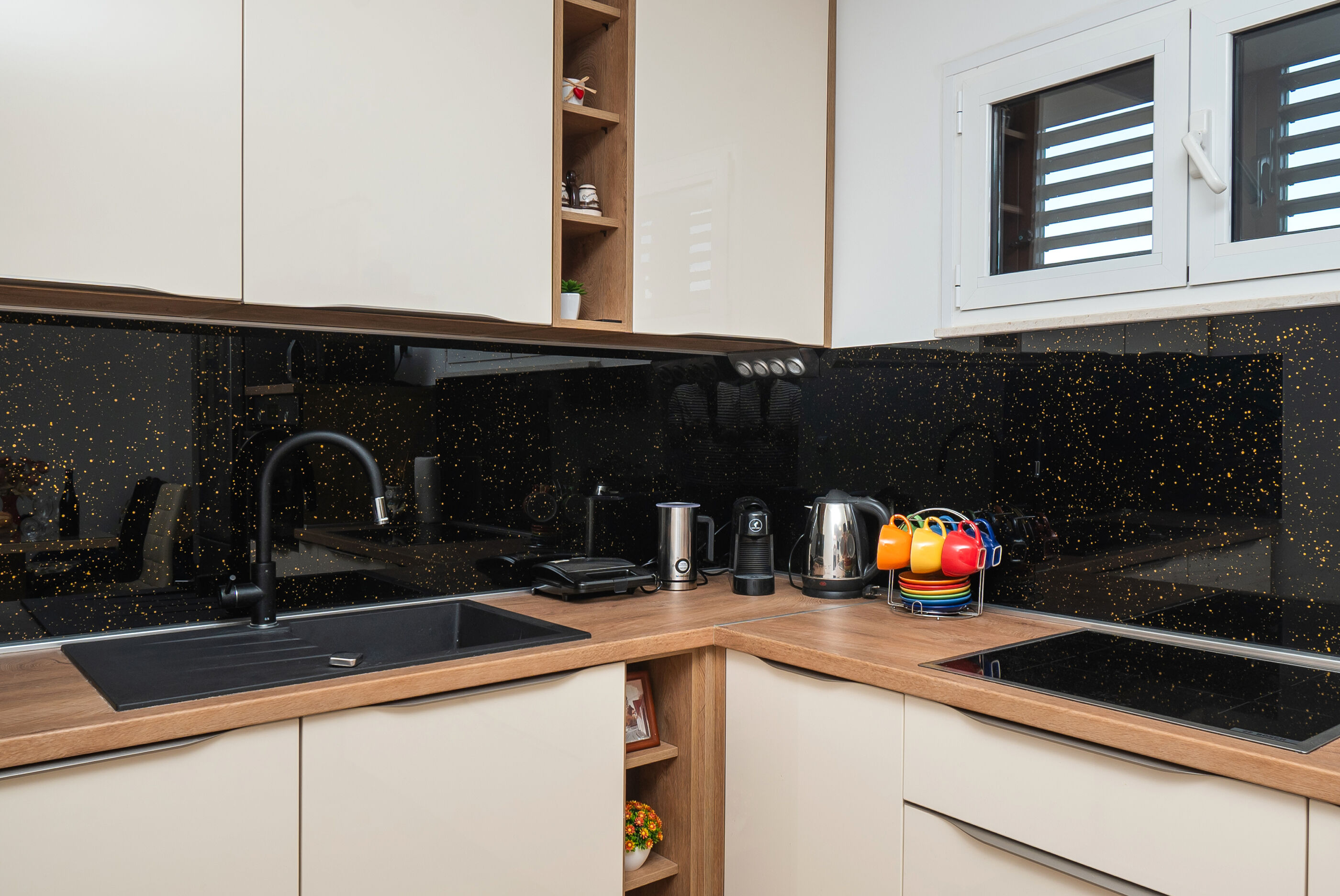 Apartments Hrvatić 21571-A1