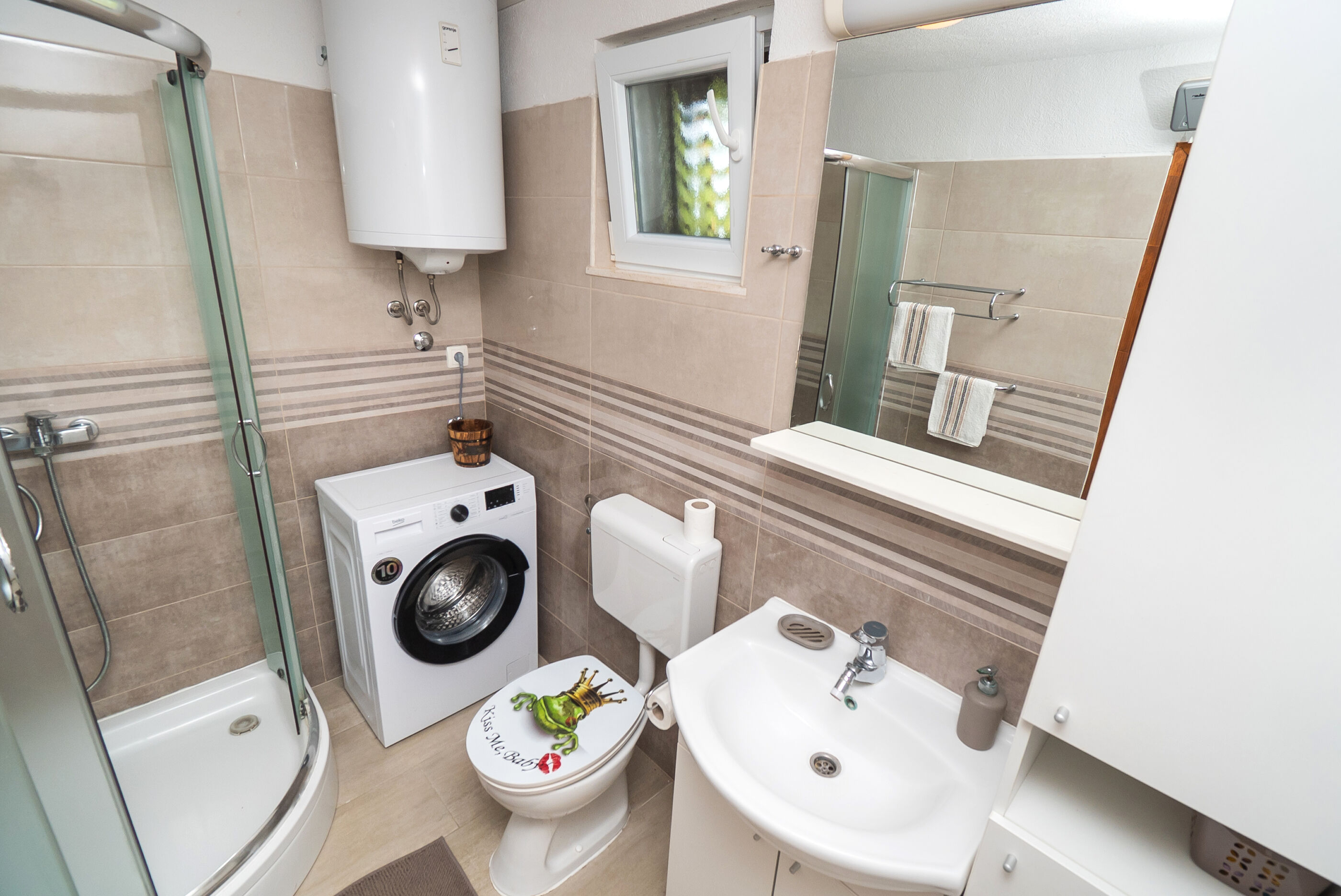 Apartments Hrvatić 21571-A3
