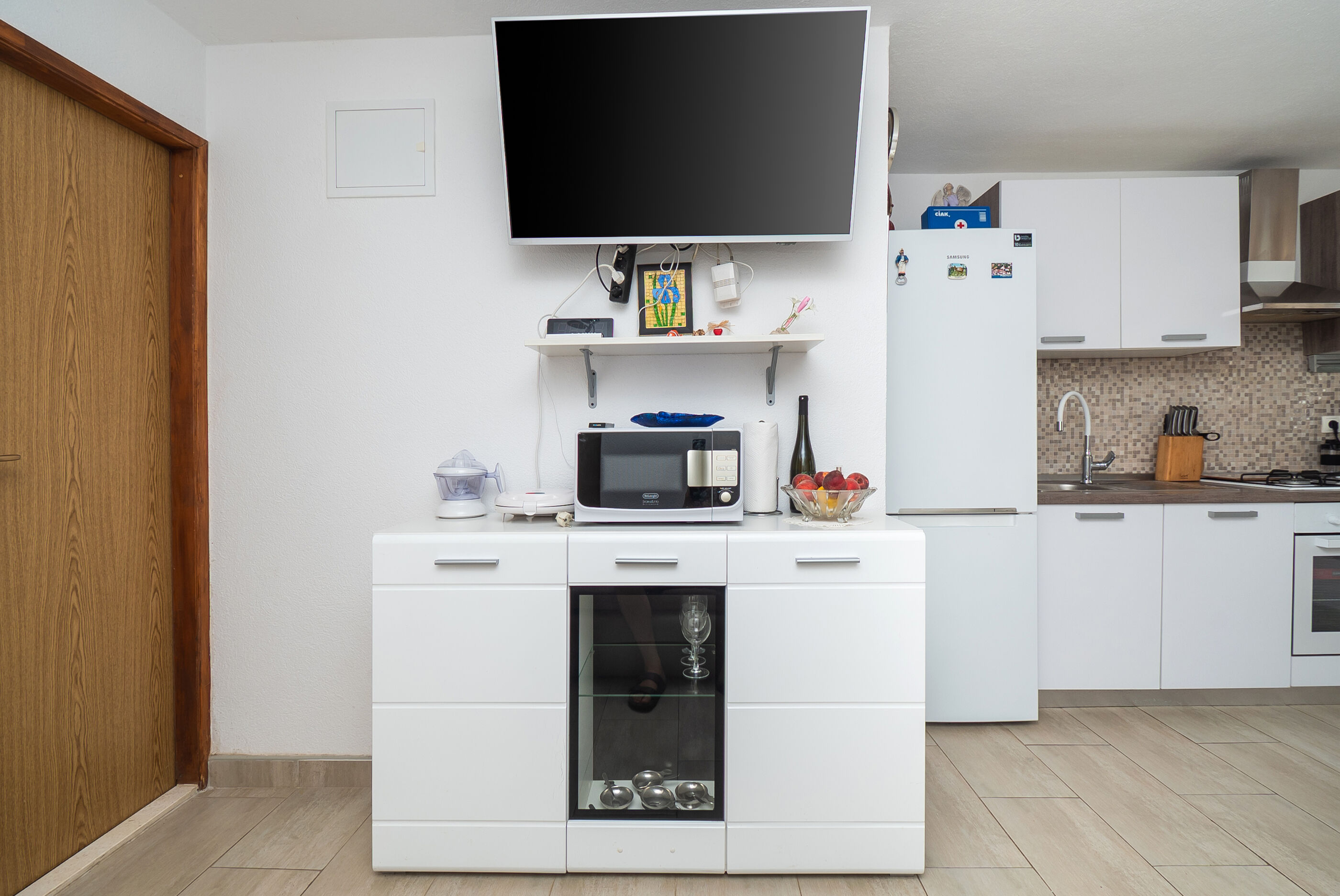 Apartments Hrvatić 21571-A3