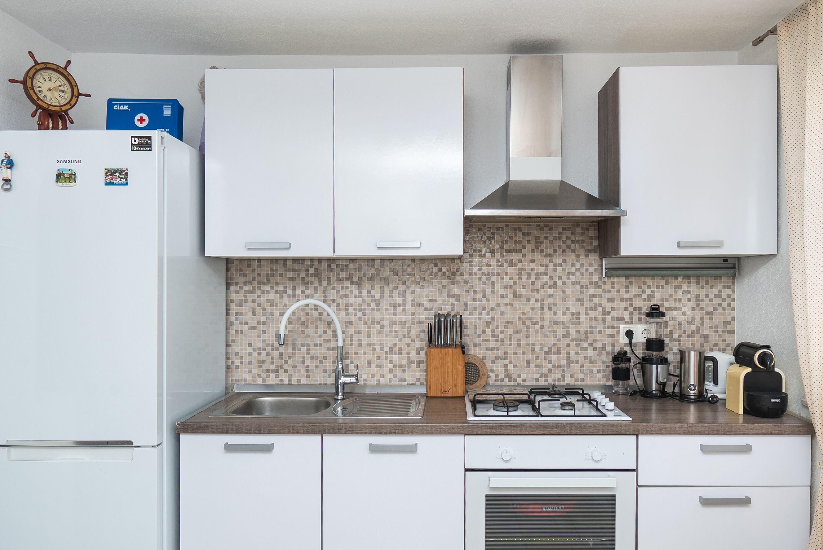 Apartments Hrvatić 21571-A3