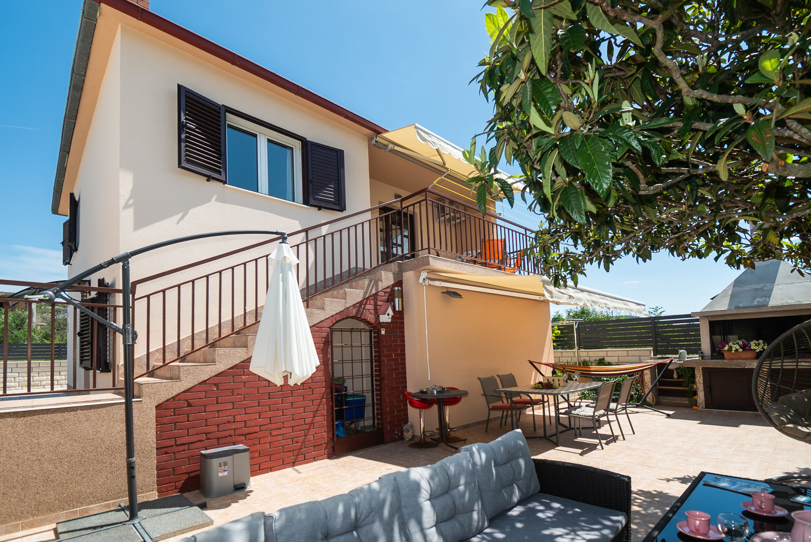 Apartments Hrvatić 21571-A1