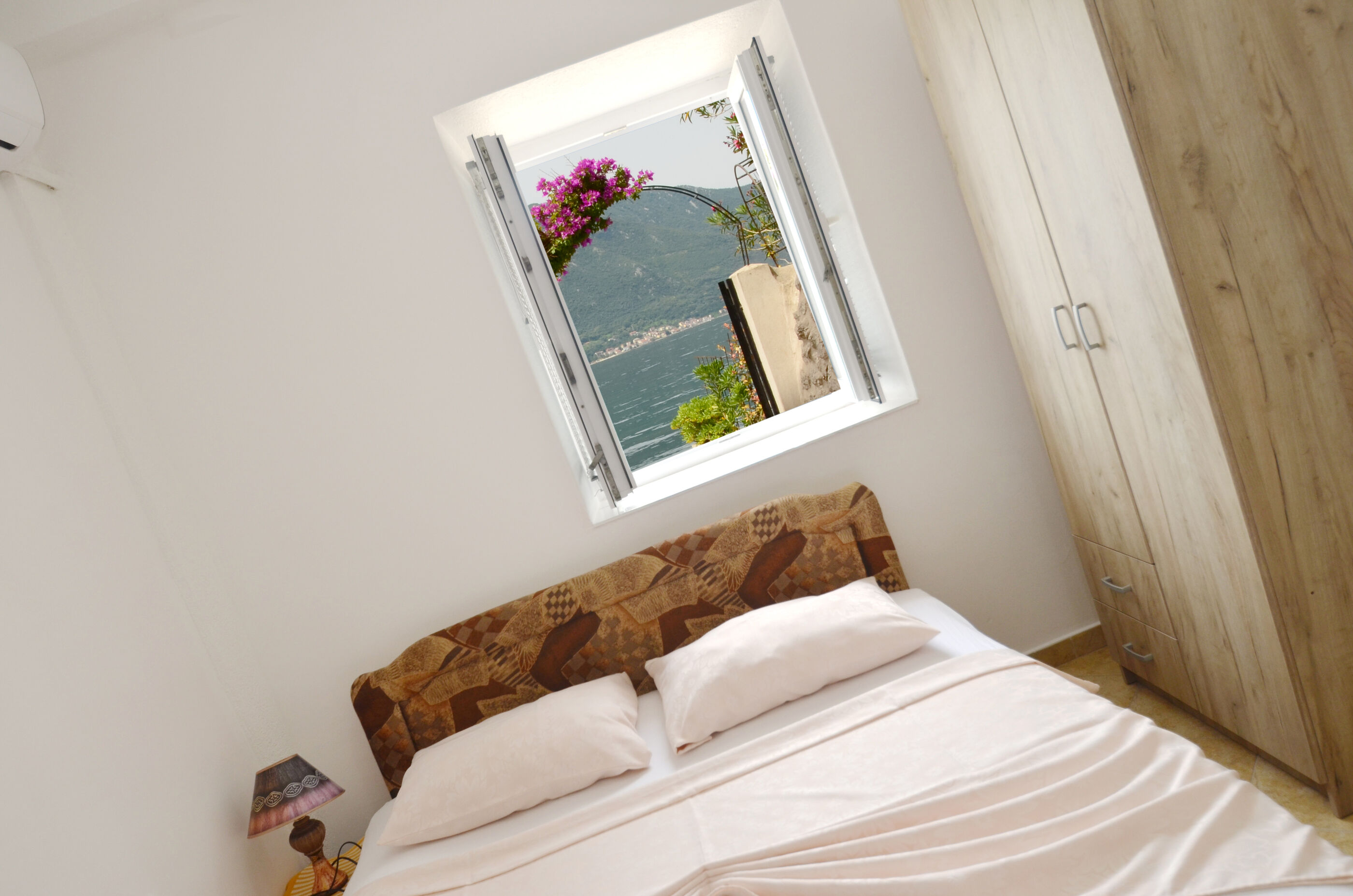 Apartments Mir i dobro 93491-A1