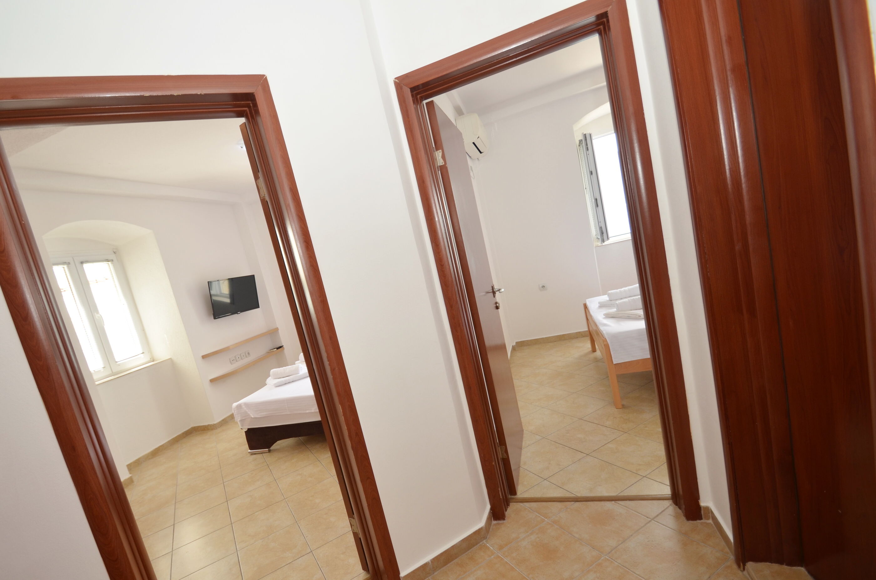 Apartments Mir i dobro 93491-A2