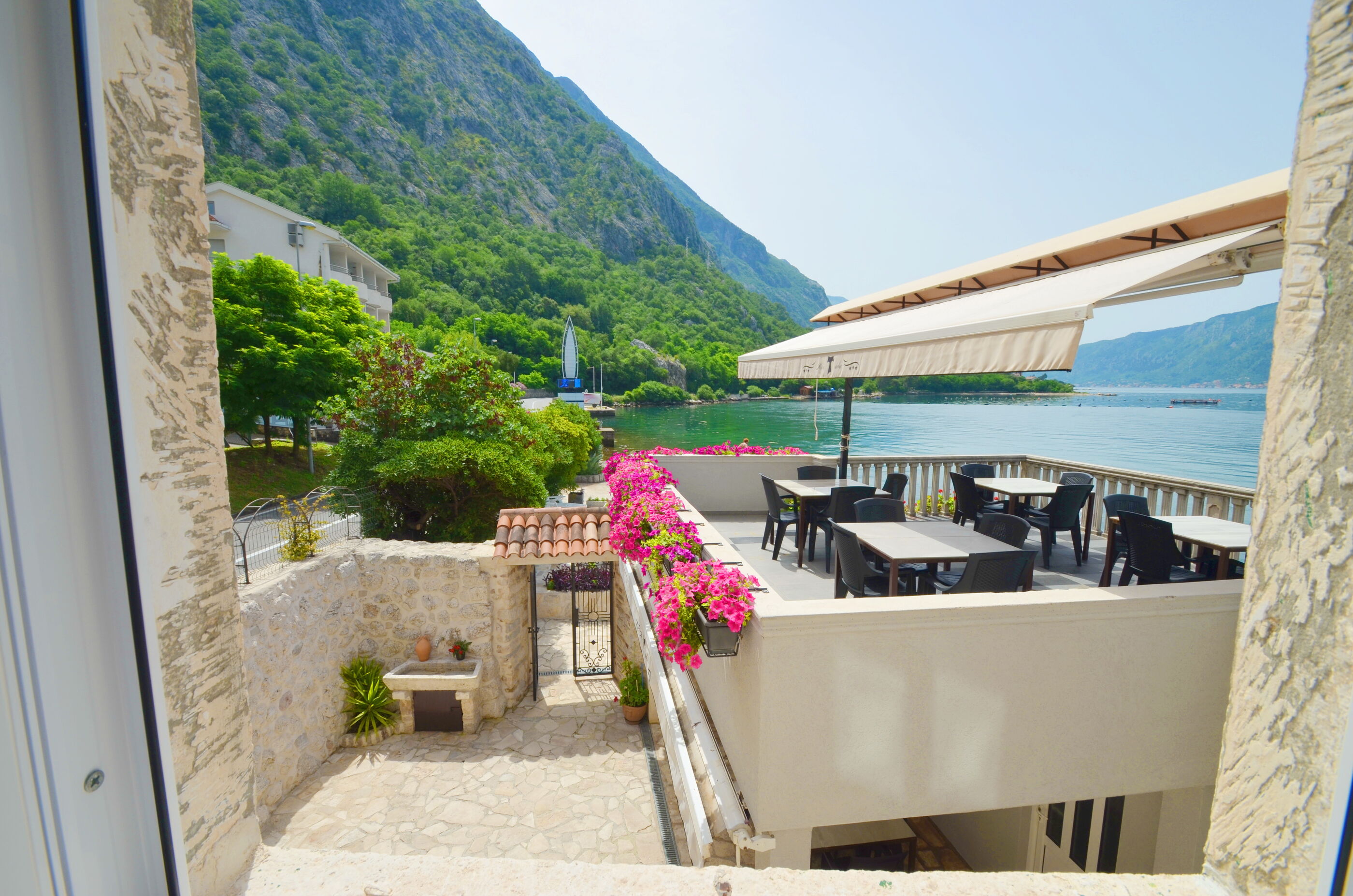 Apartments Mir i dobro 93491-A2