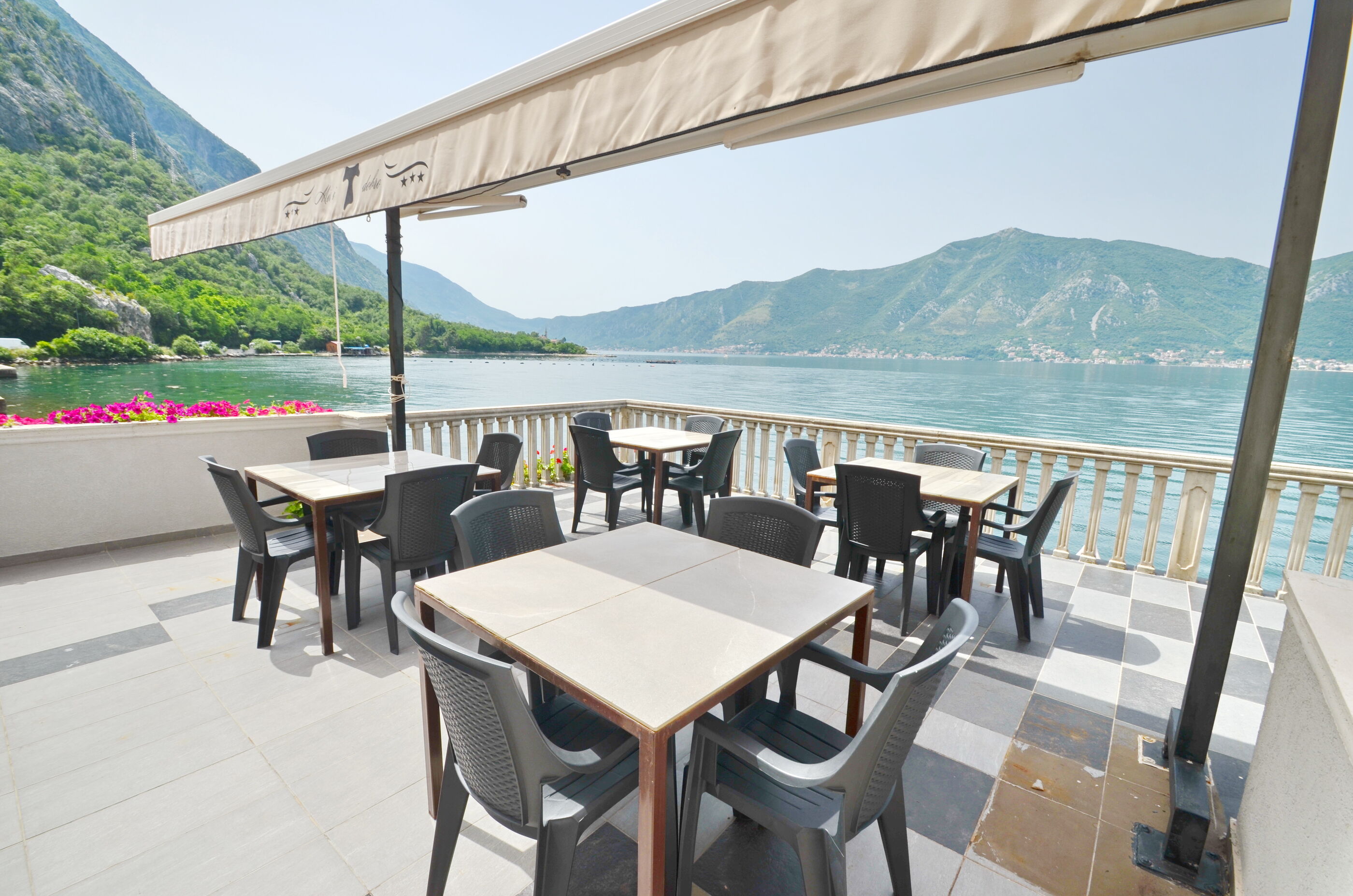 Apartments Mir i dobro 93491-A1