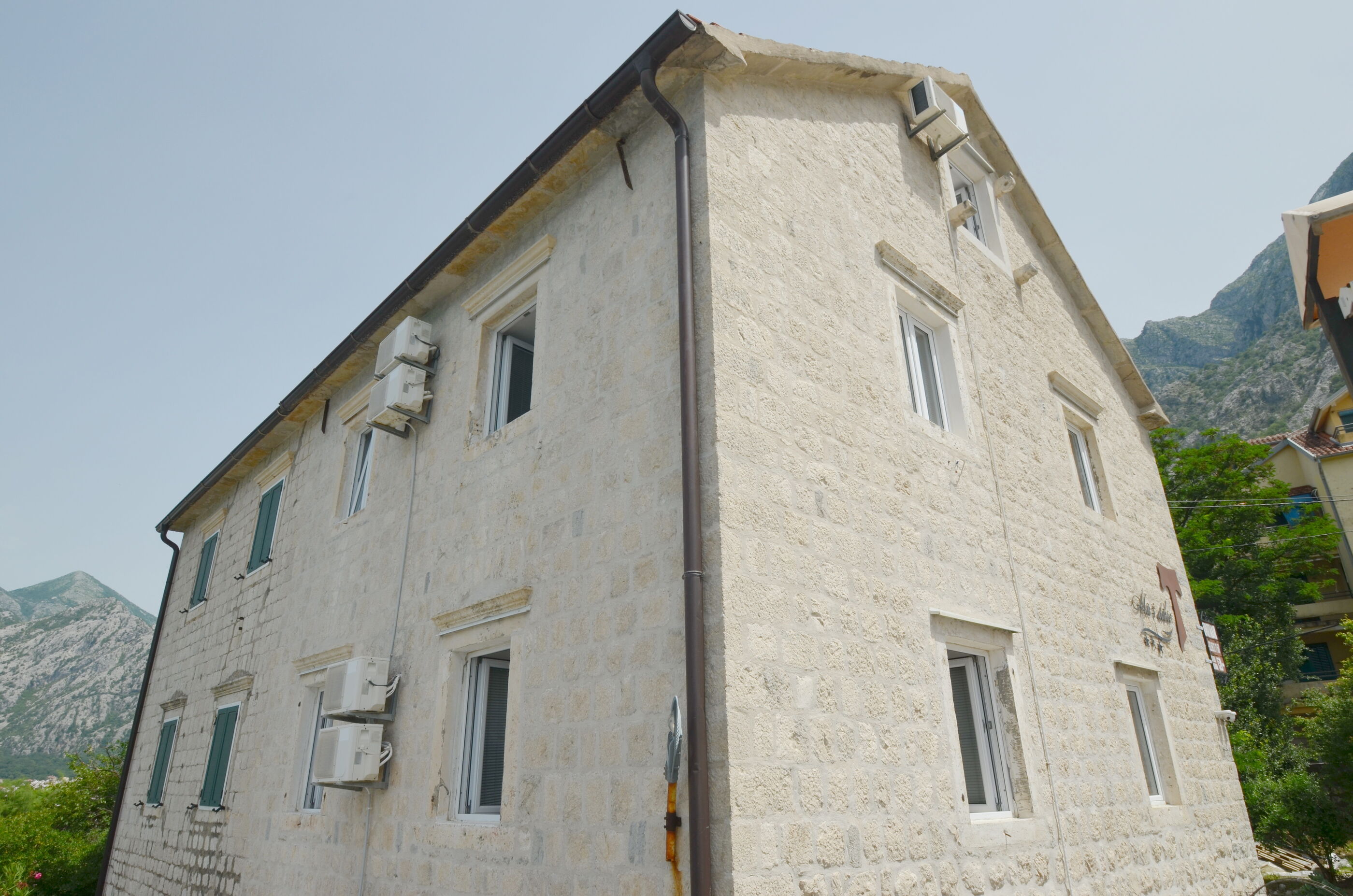 Apartments Mir i dobro 93491-A1