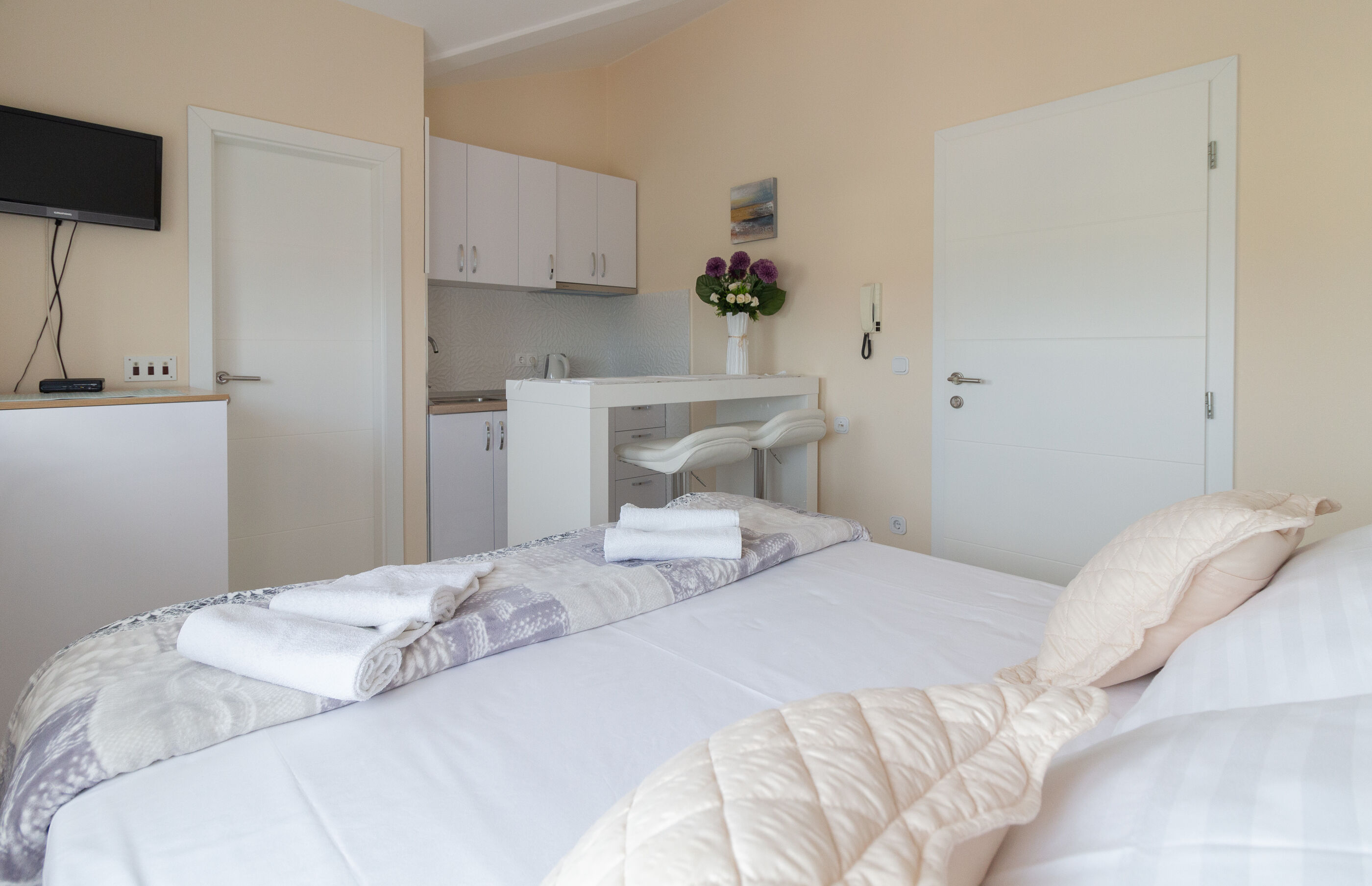 Apartments Medanic 59511-A4