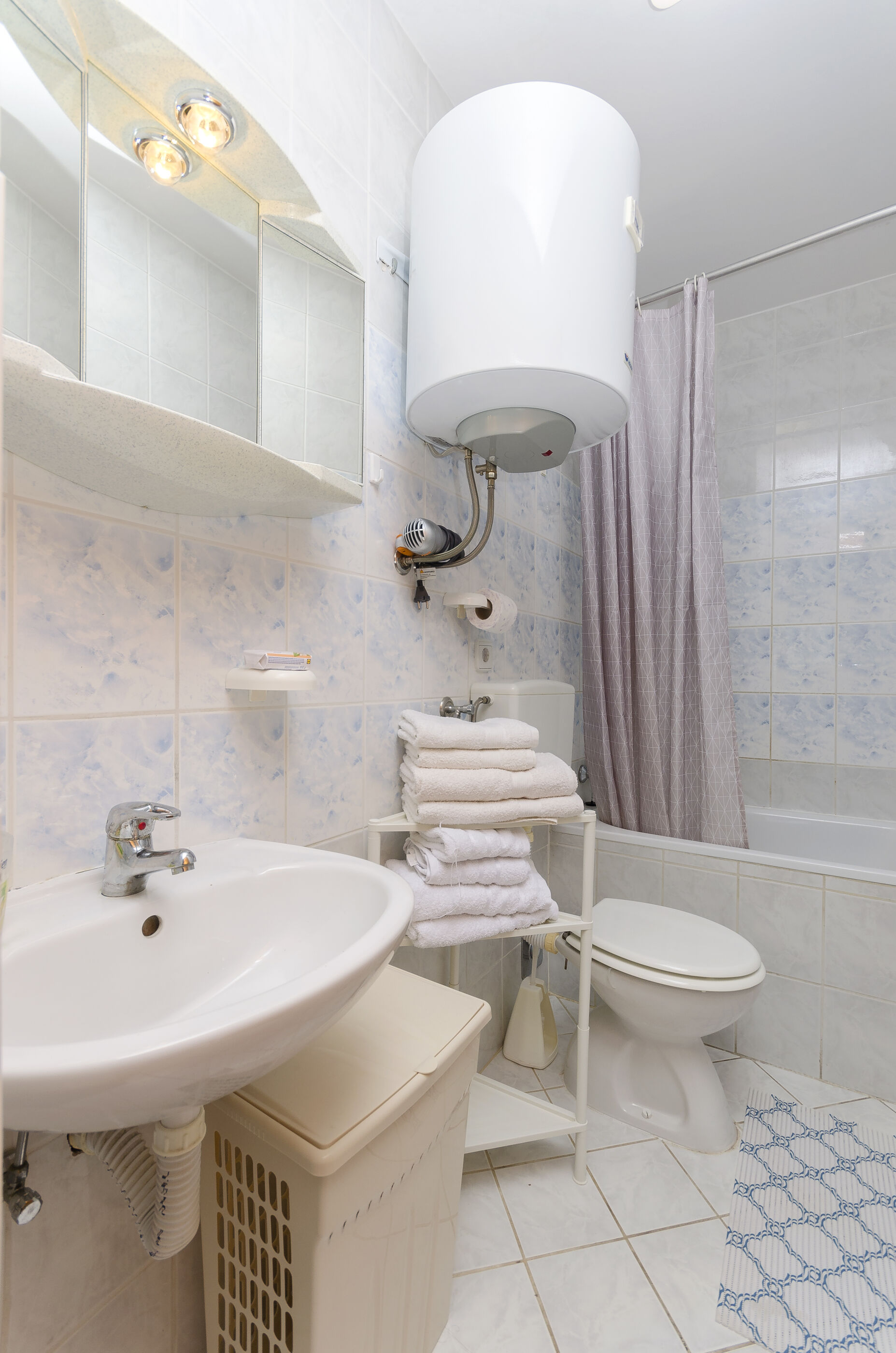 Apartment B & R with a Sea View 113951-A1
