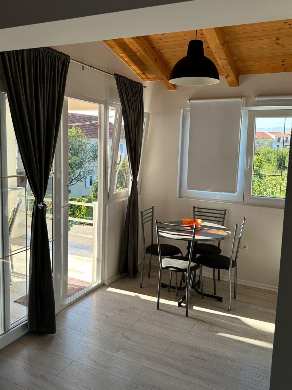 Apartments Ivana 111191-A1