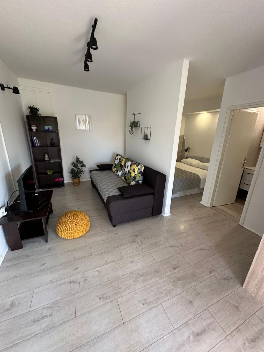 Apartments Ivana 111191-A1