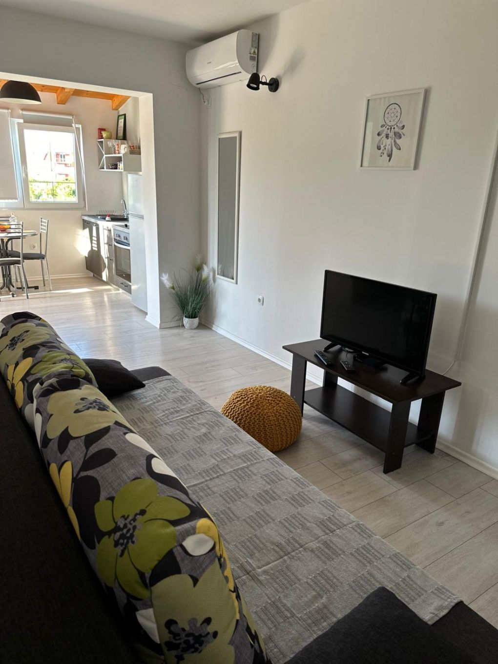 Apartments Ivana 111191-A1