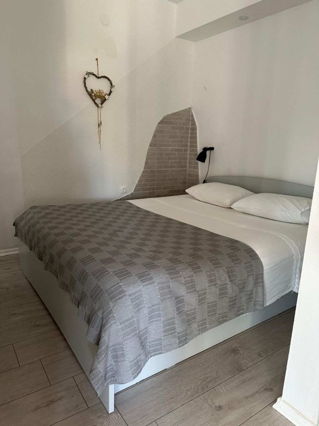 Apartments Ivana 111191-A1