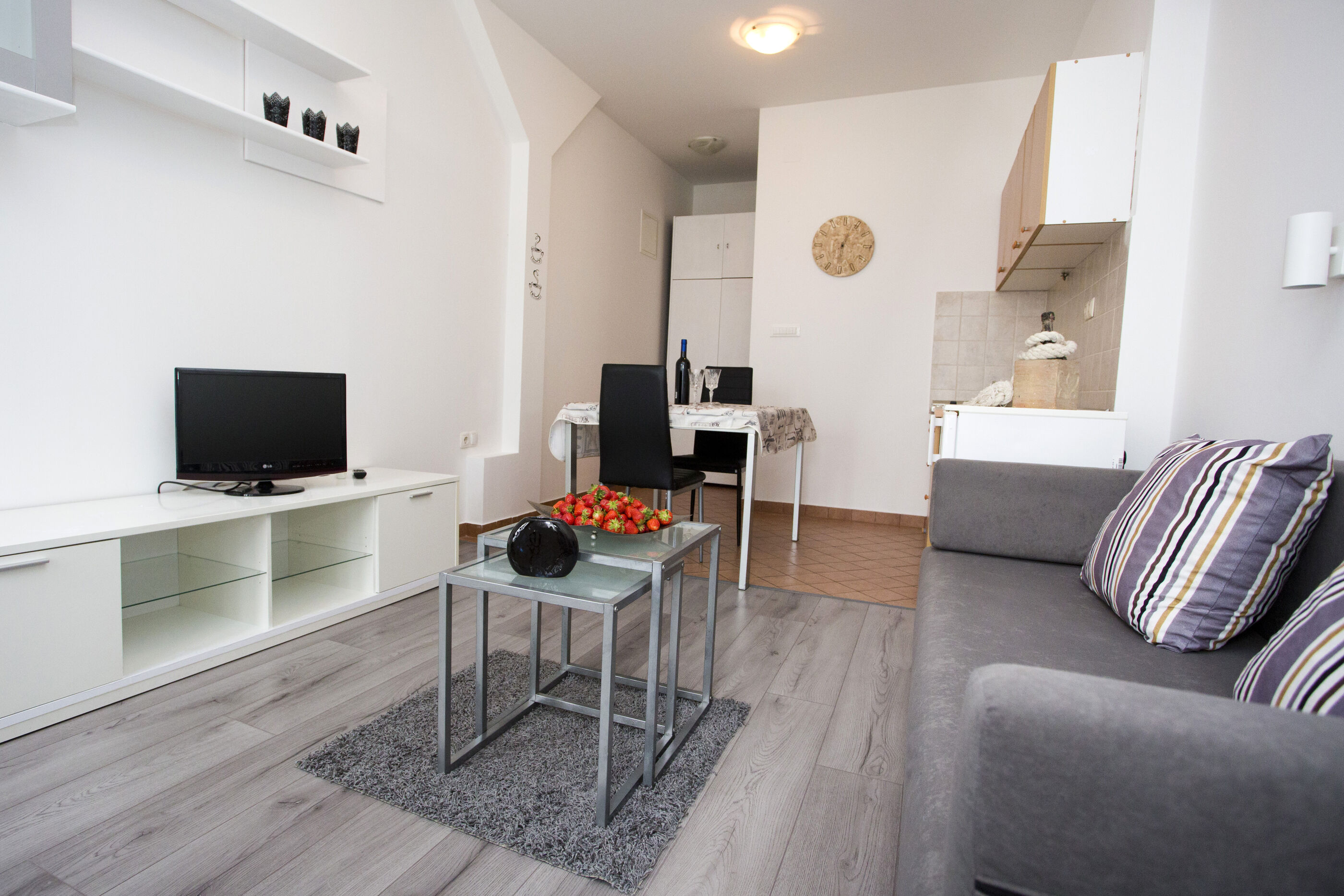Apartments Silver Tree 113961-A2