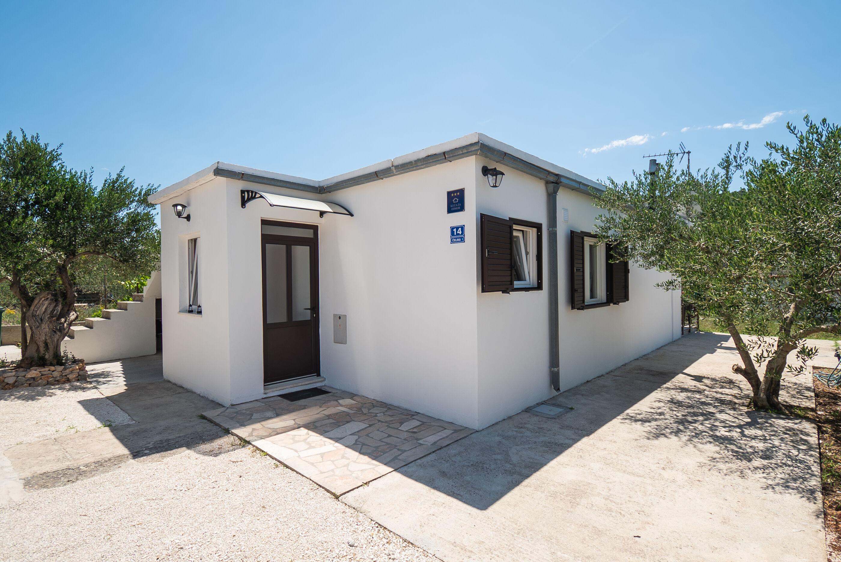 House Mirna 113971-K1