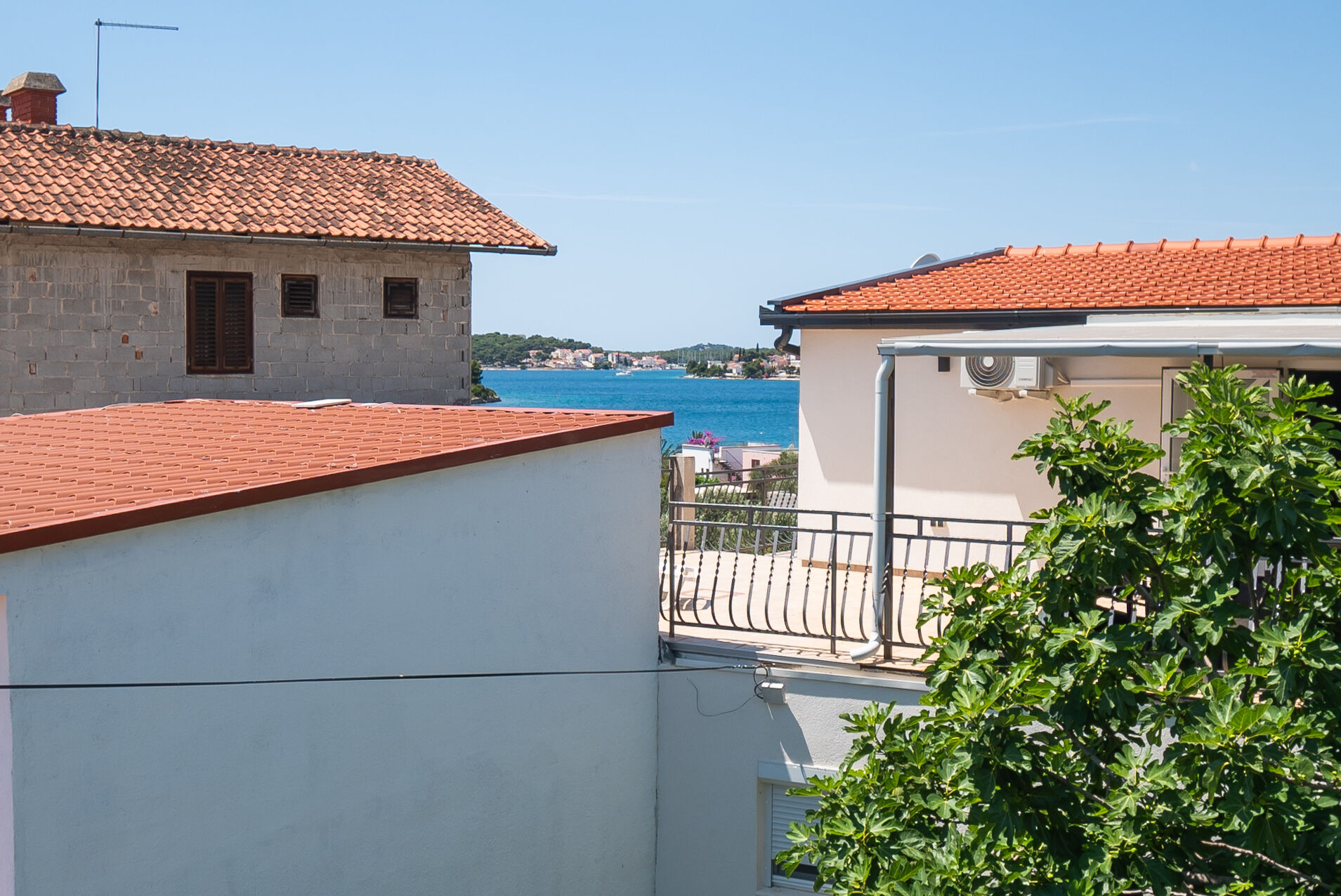 House Mirna 113971-K1