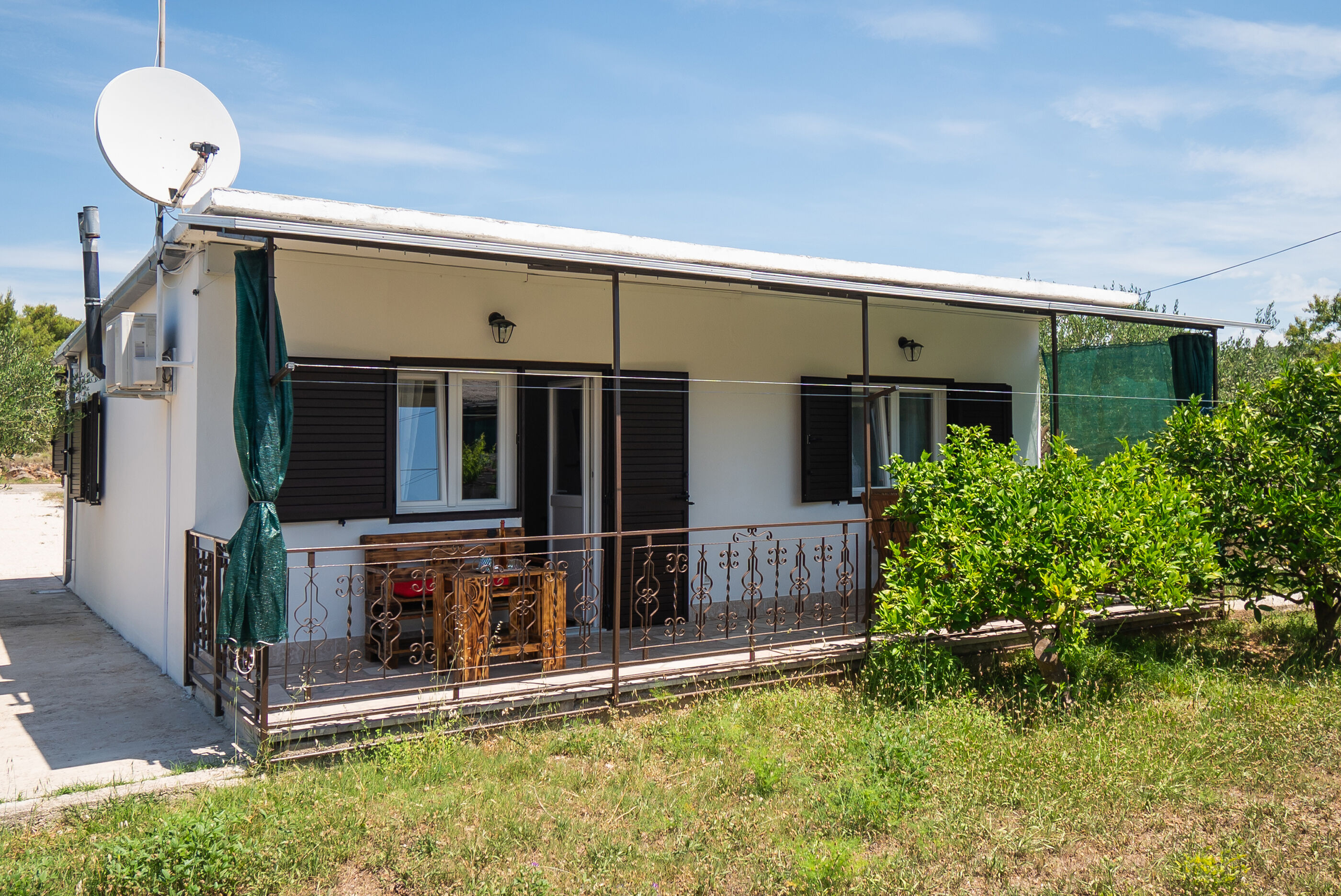 House Mirna 113971-K1