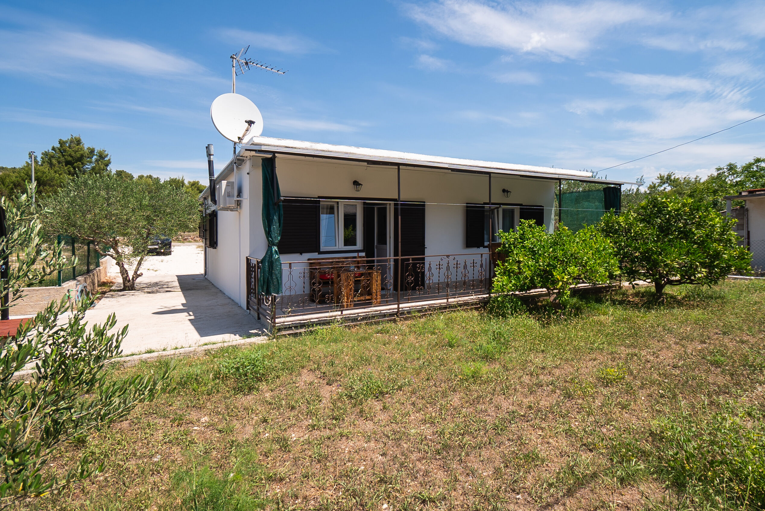 House Mirna 113971-K1
