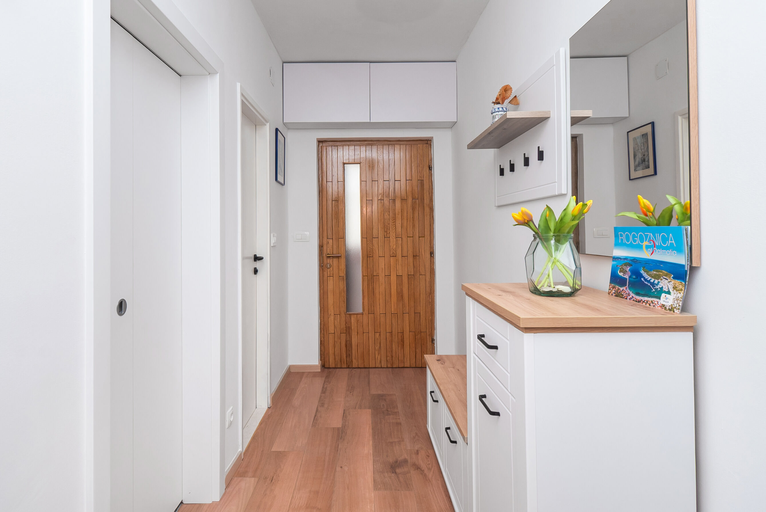 House Mirna 113971-K1