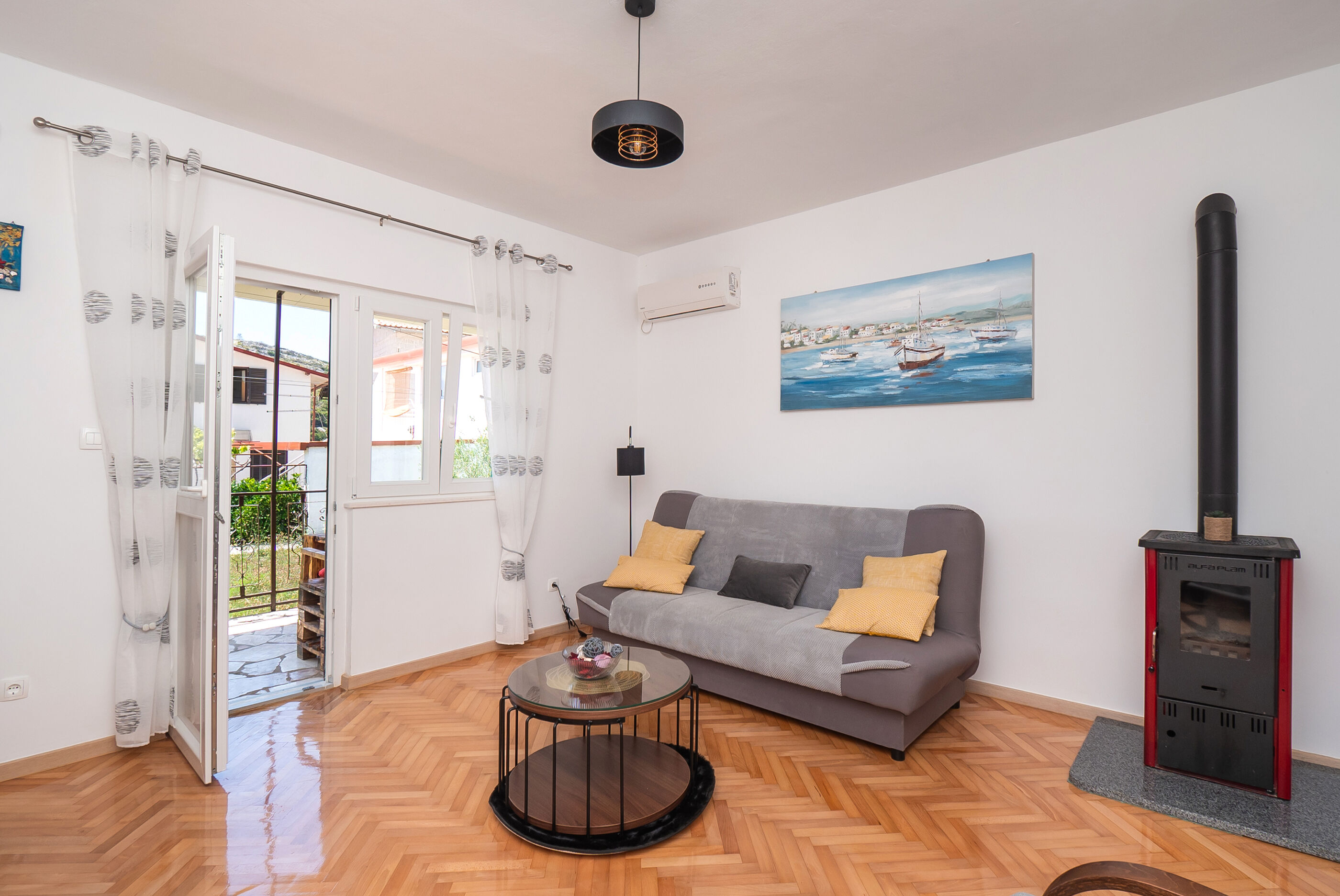 House Mirna 113971-K1