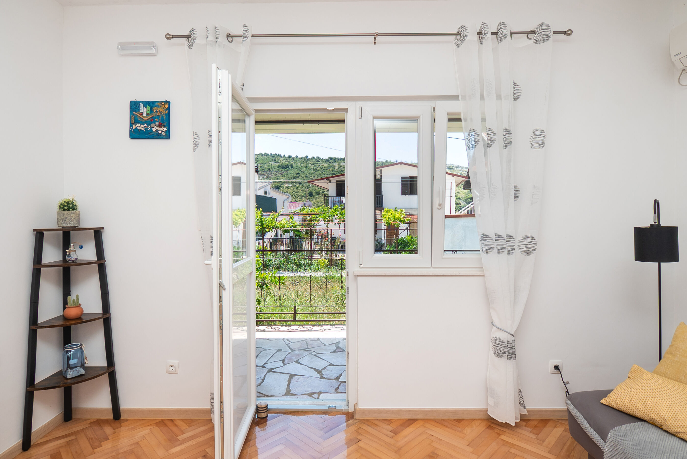 House Mirna 113971-K1