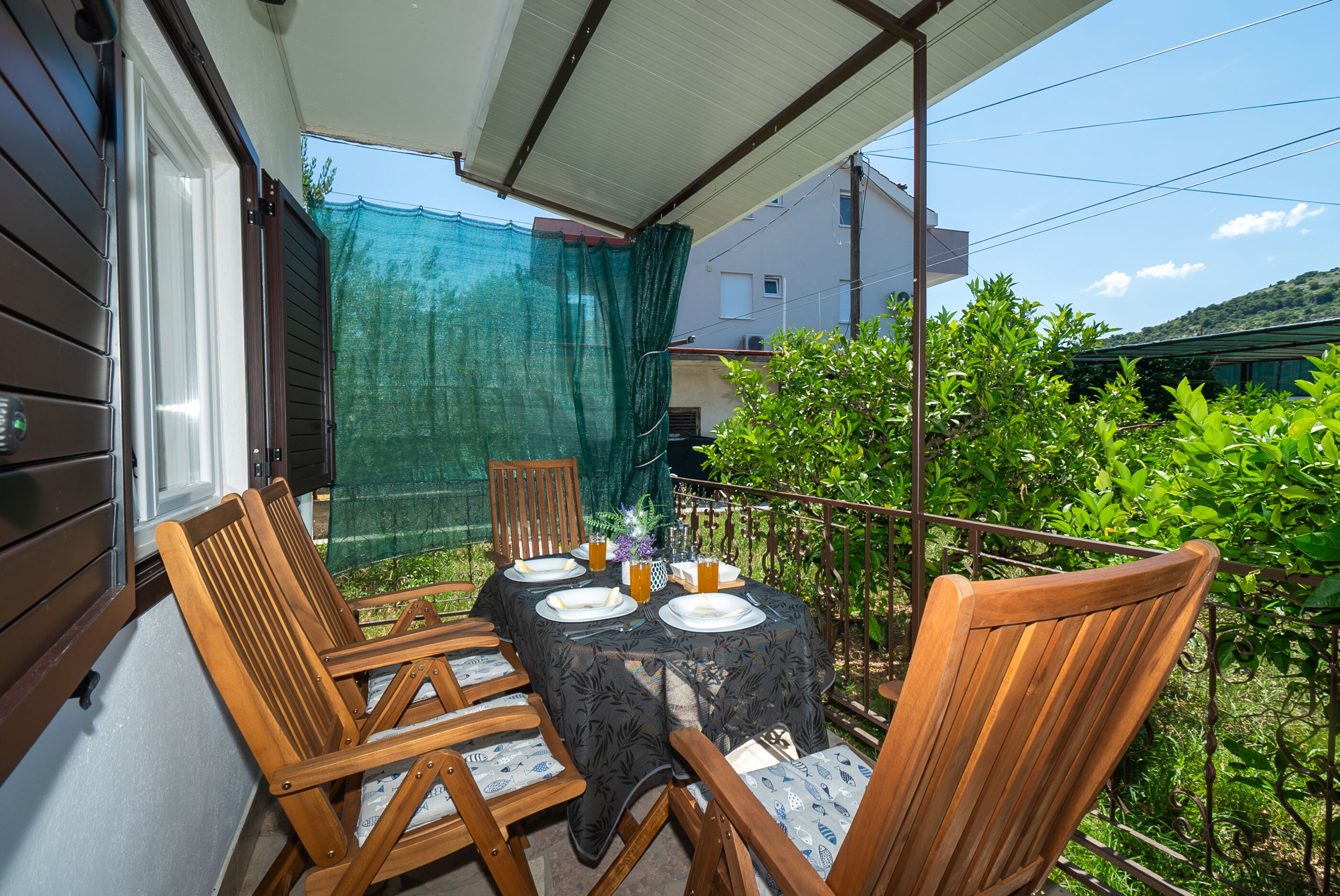 House Mirna 113971-K1