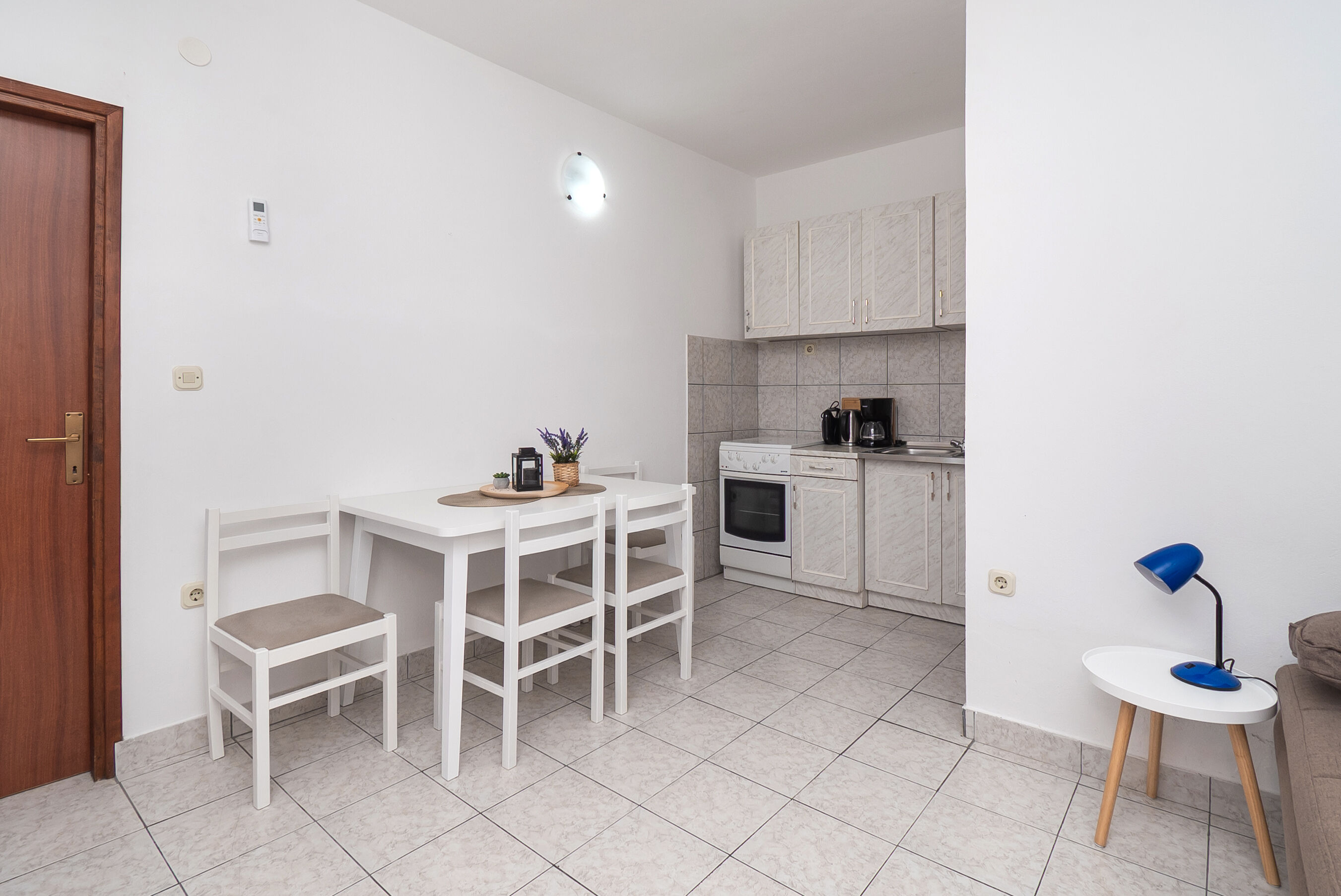 Apartments Ivica 22071-A3
