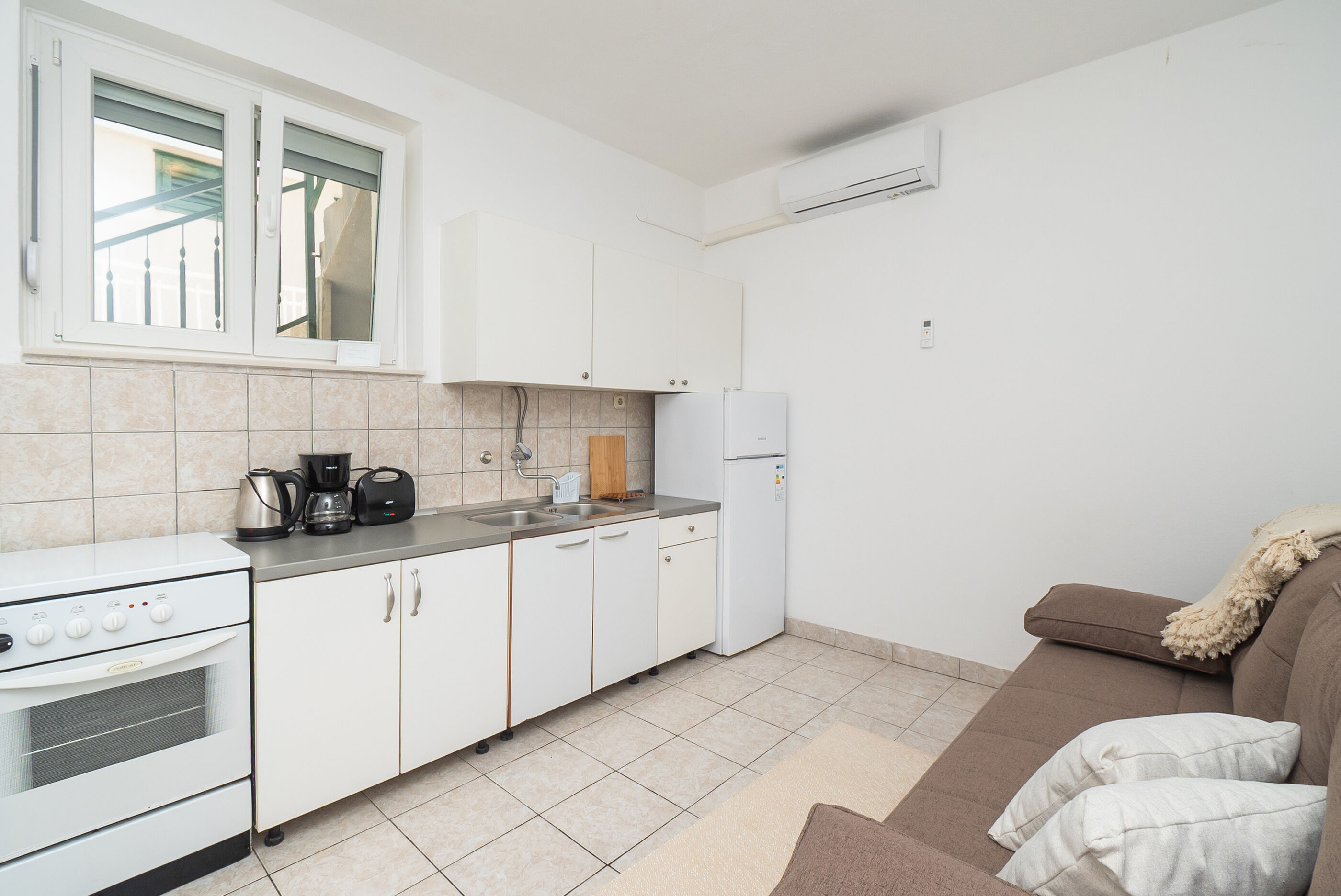Apartments Ivica 22071-A2