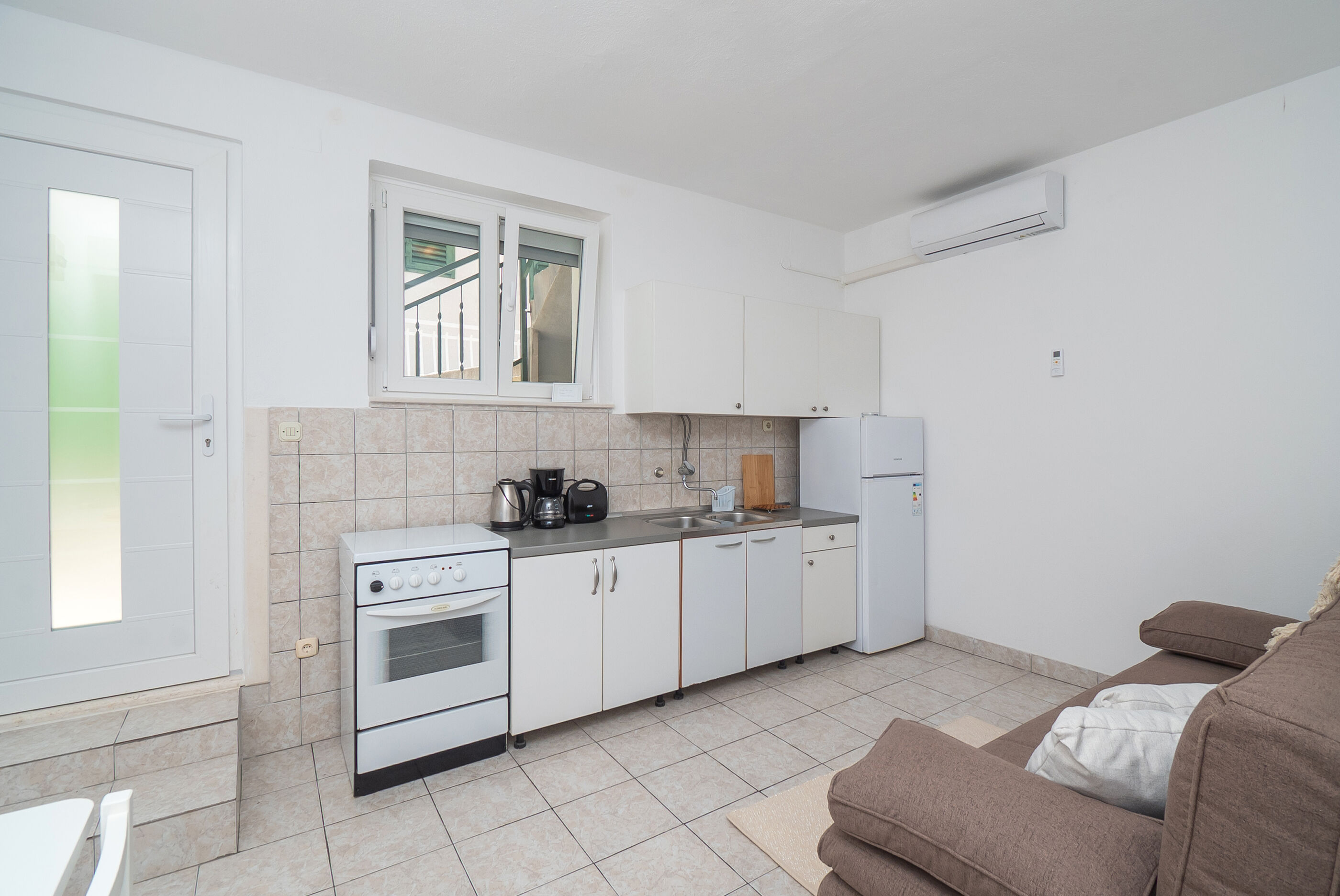 Apartments Ivica 22071-A2