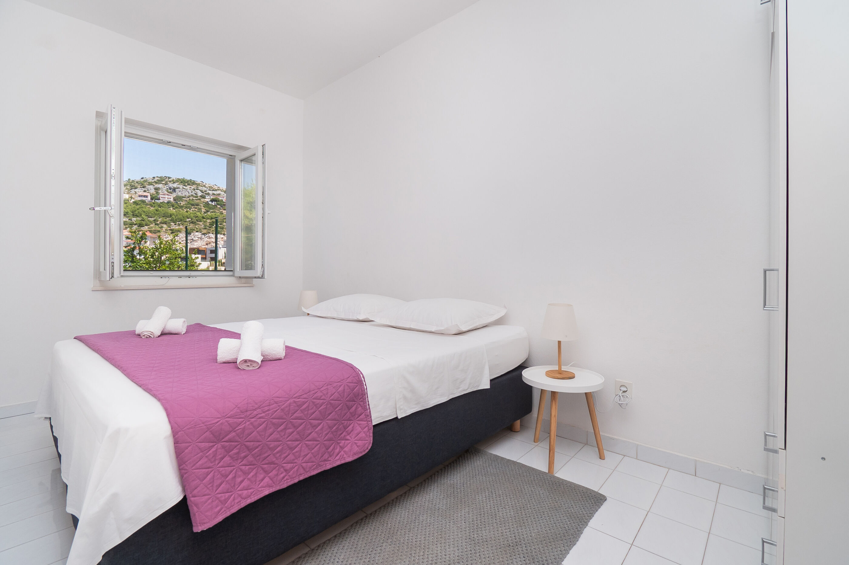 Apartments Ivica 22071-A1