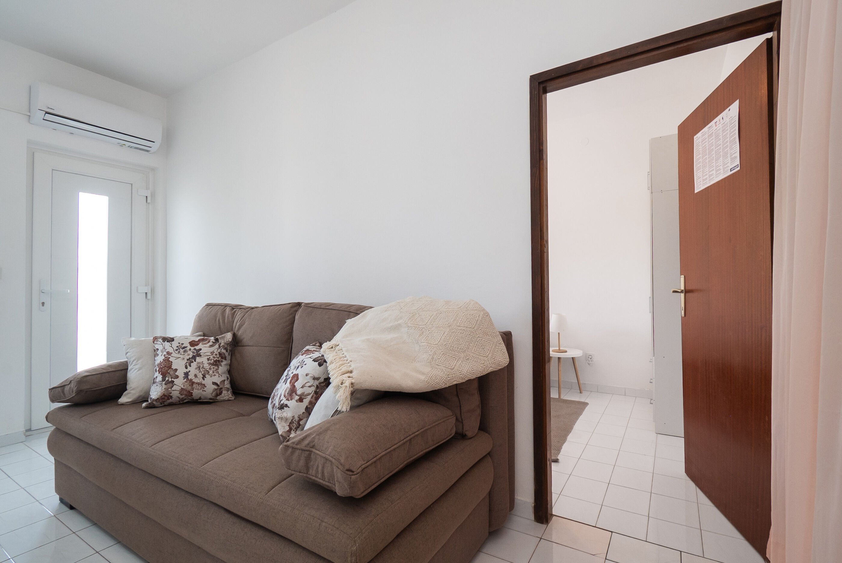 Apartments Ivica 22071-A1