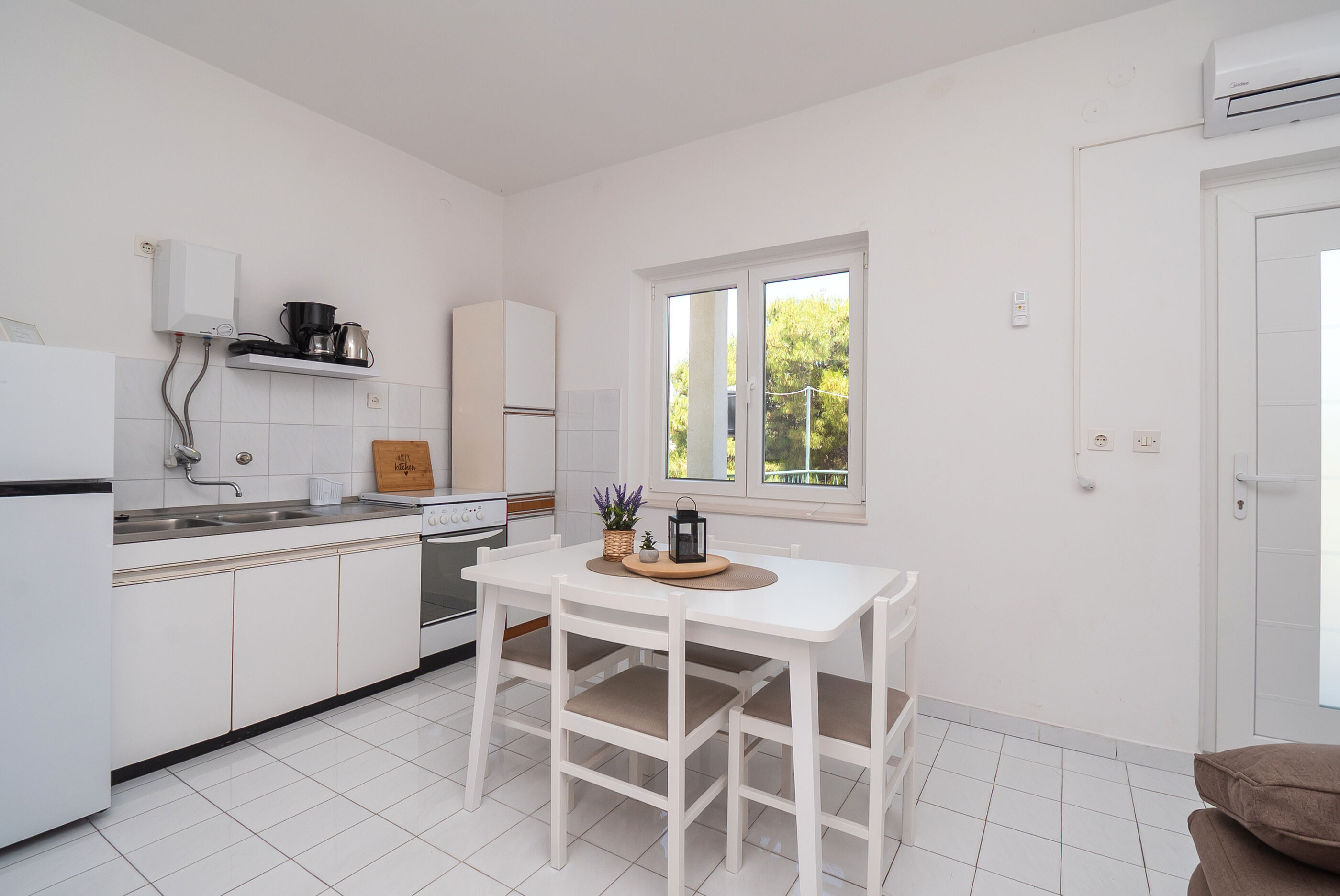 Apartments Ivica 22071-A1