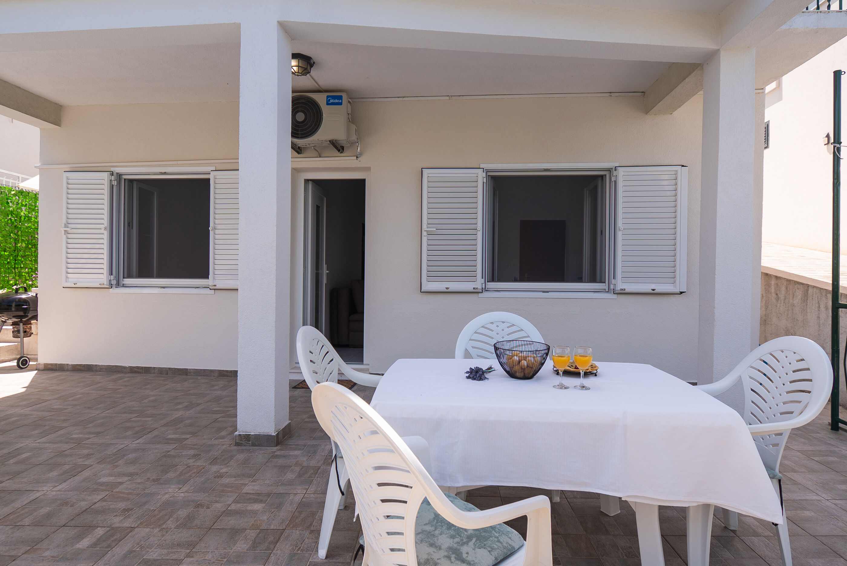 Apartments Ivica 22071-A1